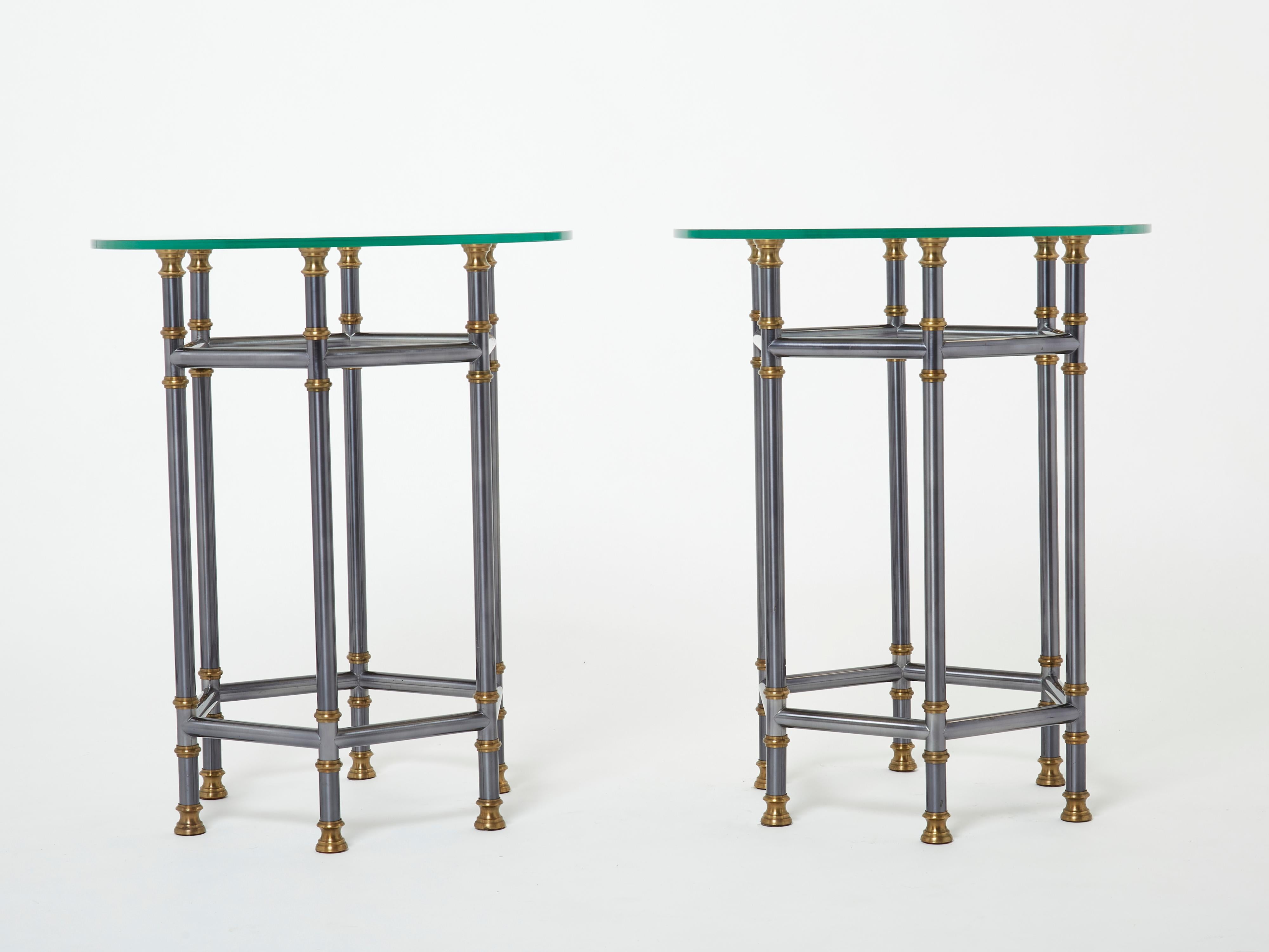 Maison Jansen Neoclassical Pair of Gunmetal Brass Gueridons 1970s In Good Condition For Sale In Paris, IDF
