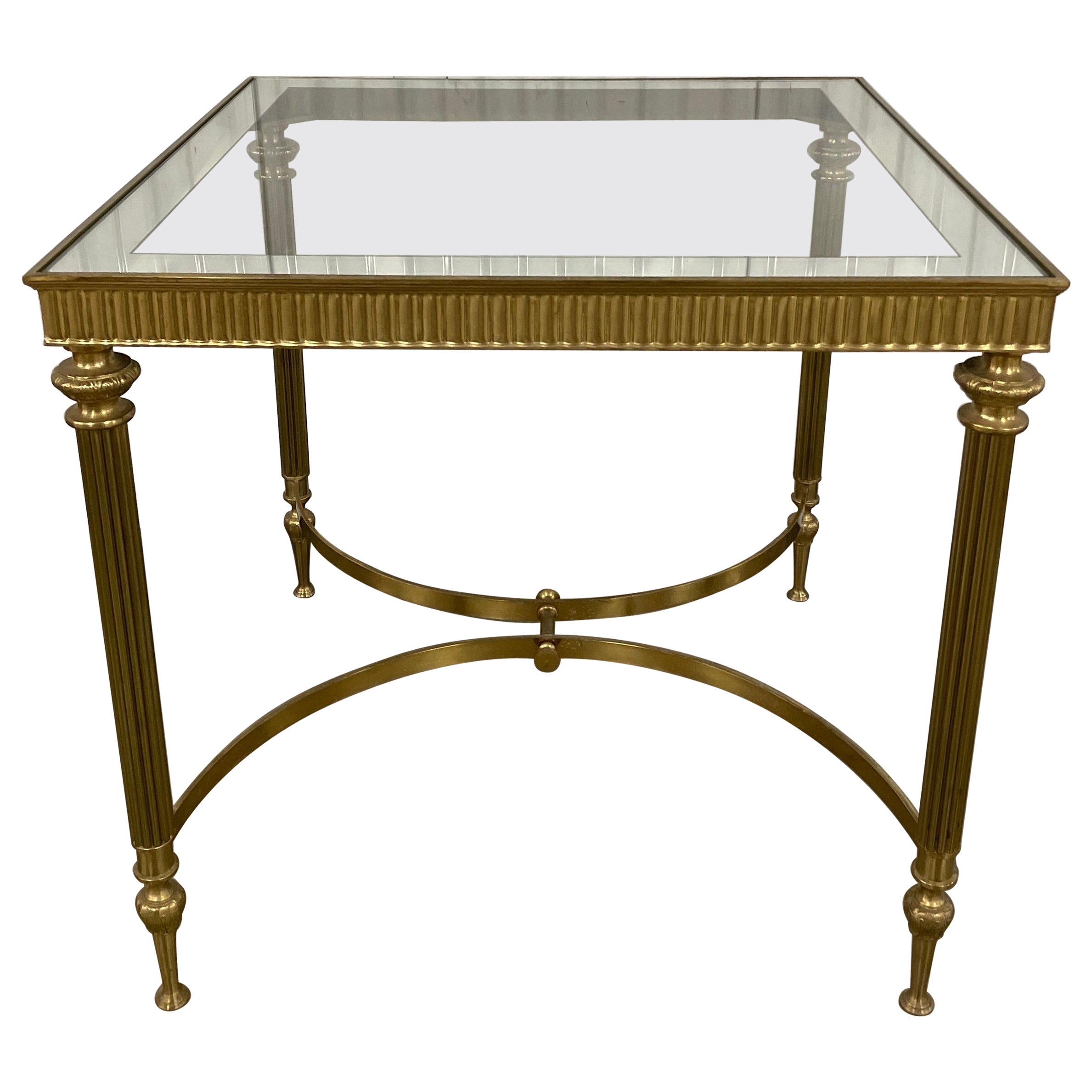 Tavolino in ottone e vetro della Maison Jansen in stile neoclassico