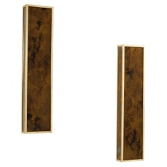 Maison Jansen Paar Wandleuchten aus Messing und dekorativem Glas 1970