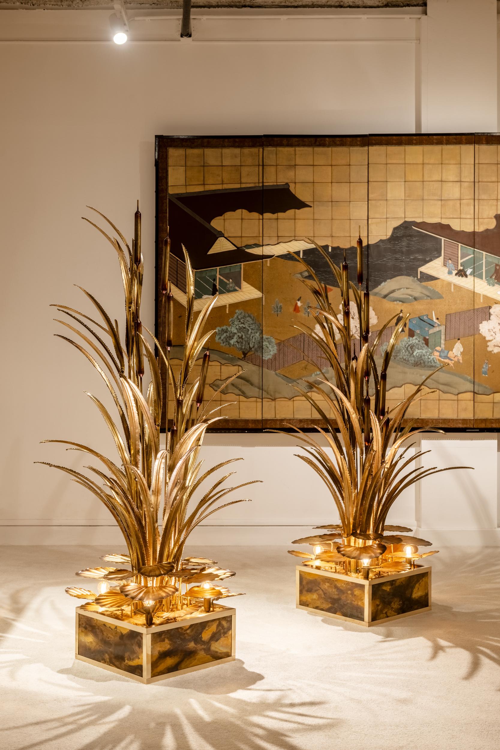 Maison Jansen paire de lampadaires nénuphars en laiton 1970 en vente 6