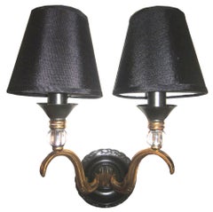 Appliques néoclassiques en laiton de style français Maison Jansen, lampes murales