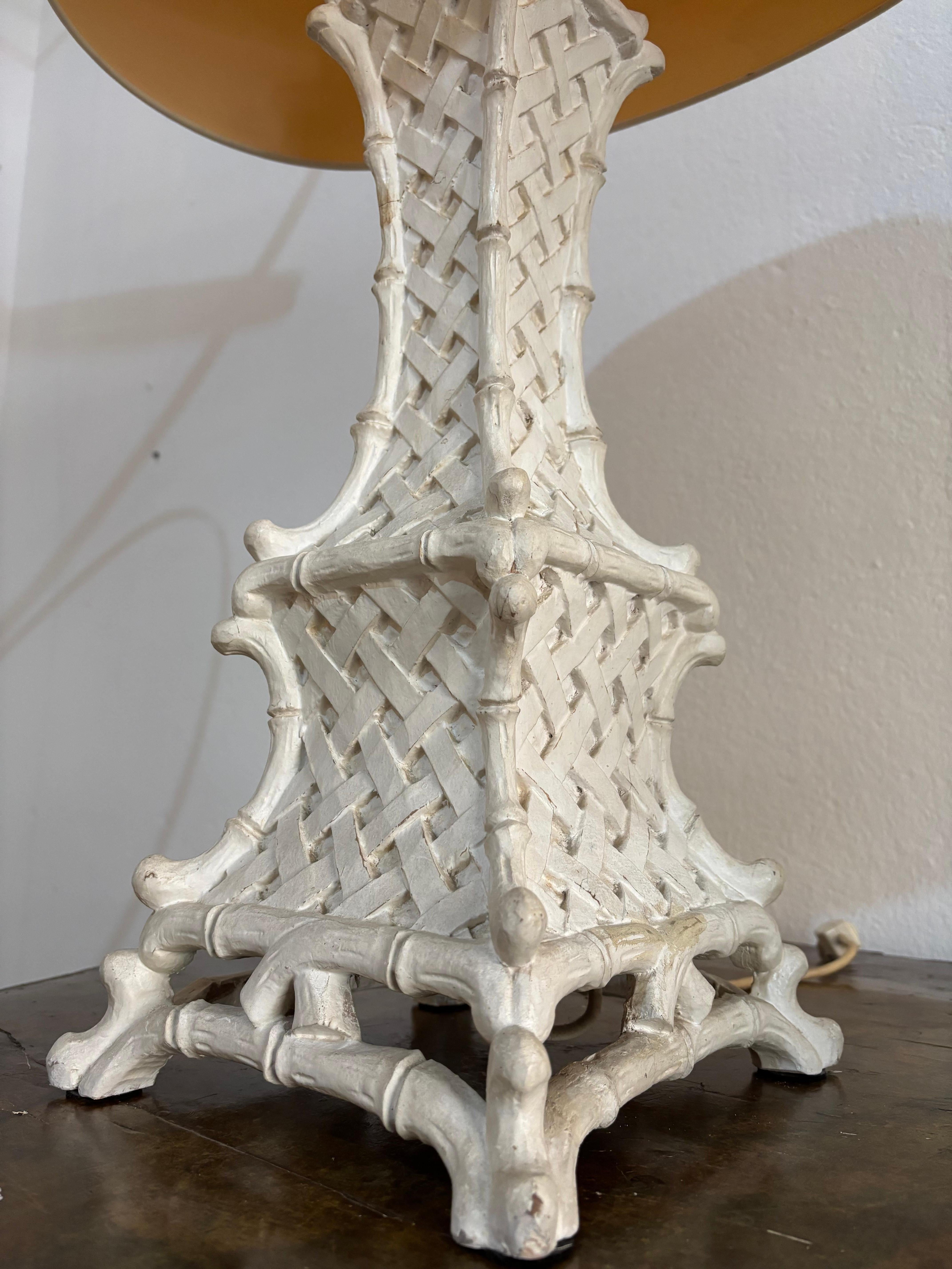 Maison Jansen, pair of table lamps, In the style of the Brighton Pavilion en vente 3
