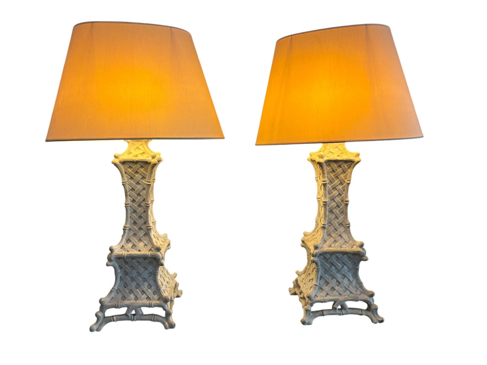 Moderne Maison Jansen, pair of table lamps, In the style of the Brighton Pavilion en vente