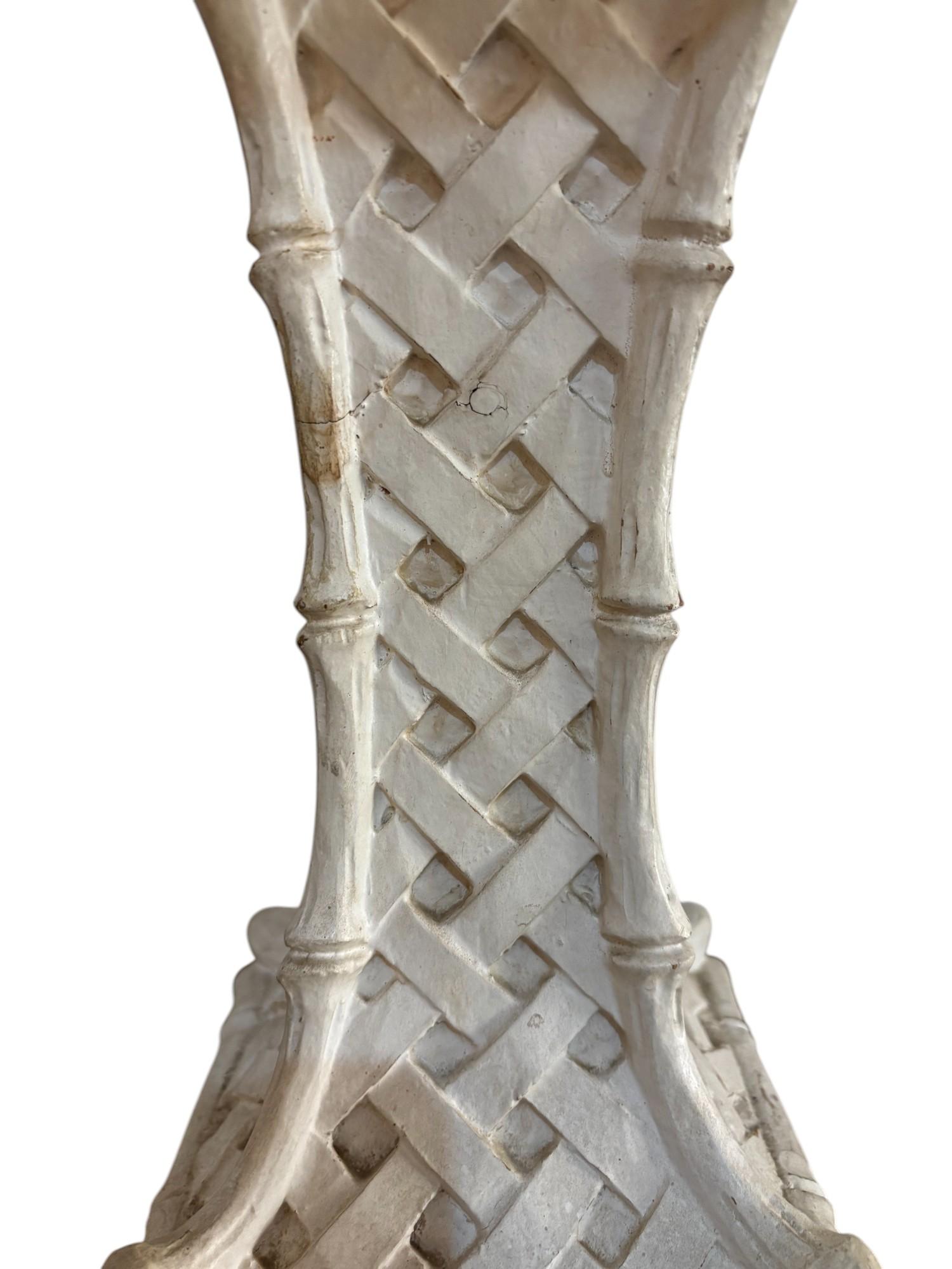 Bois Maison Jansen, pair of table lamps, In the style of the Brighton Pavilion en vente