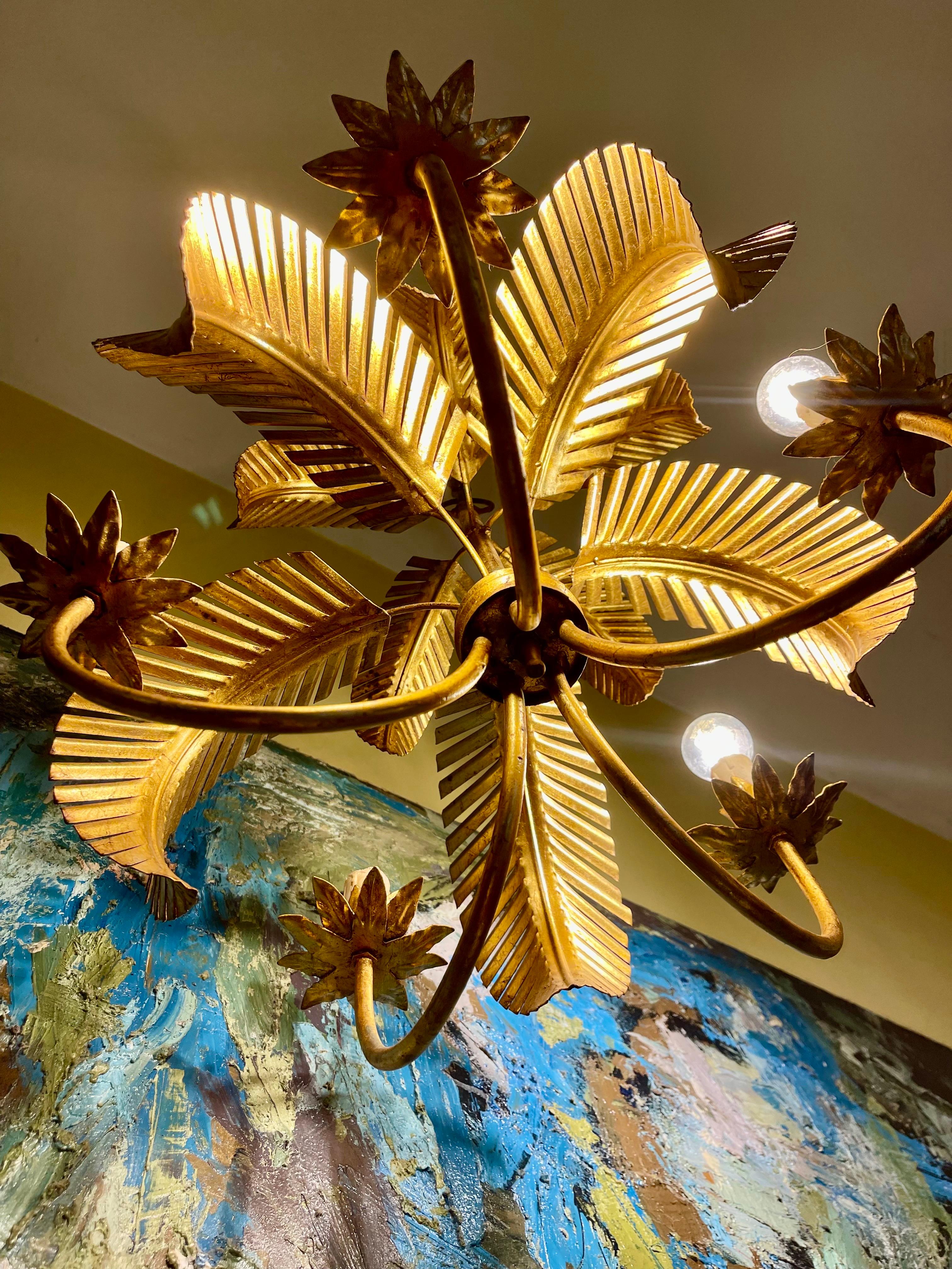 Maison Jansen Palm Kronleuchter vergoldet Unterstützung 5 Glühbirnen , Französisch 1970 im Zustand „Gut“ im Angebot in La xara, VC