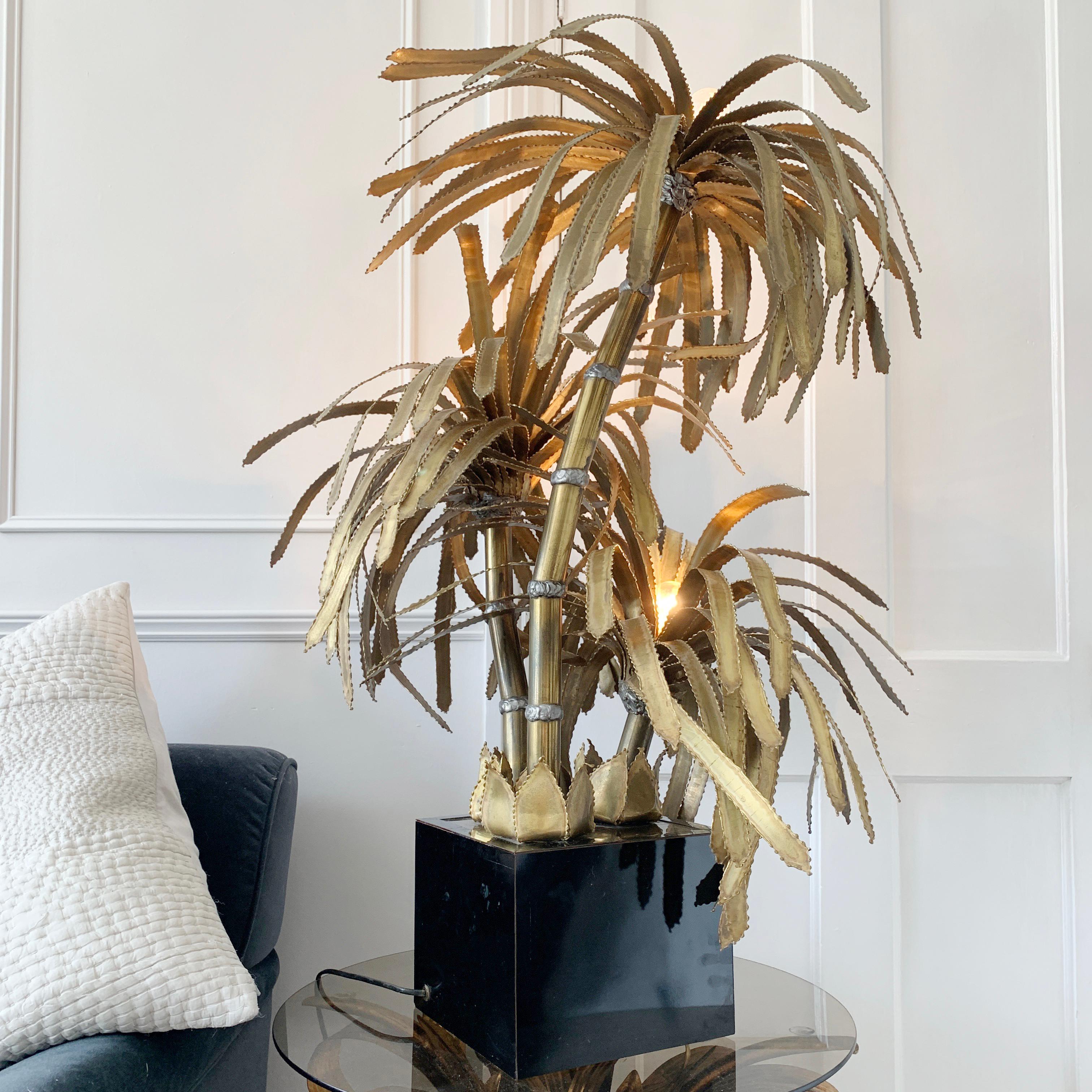 Maison Jansen Gold Palm Tree Lamp, 1970s In Good Condition For Sale In Hastings, GB