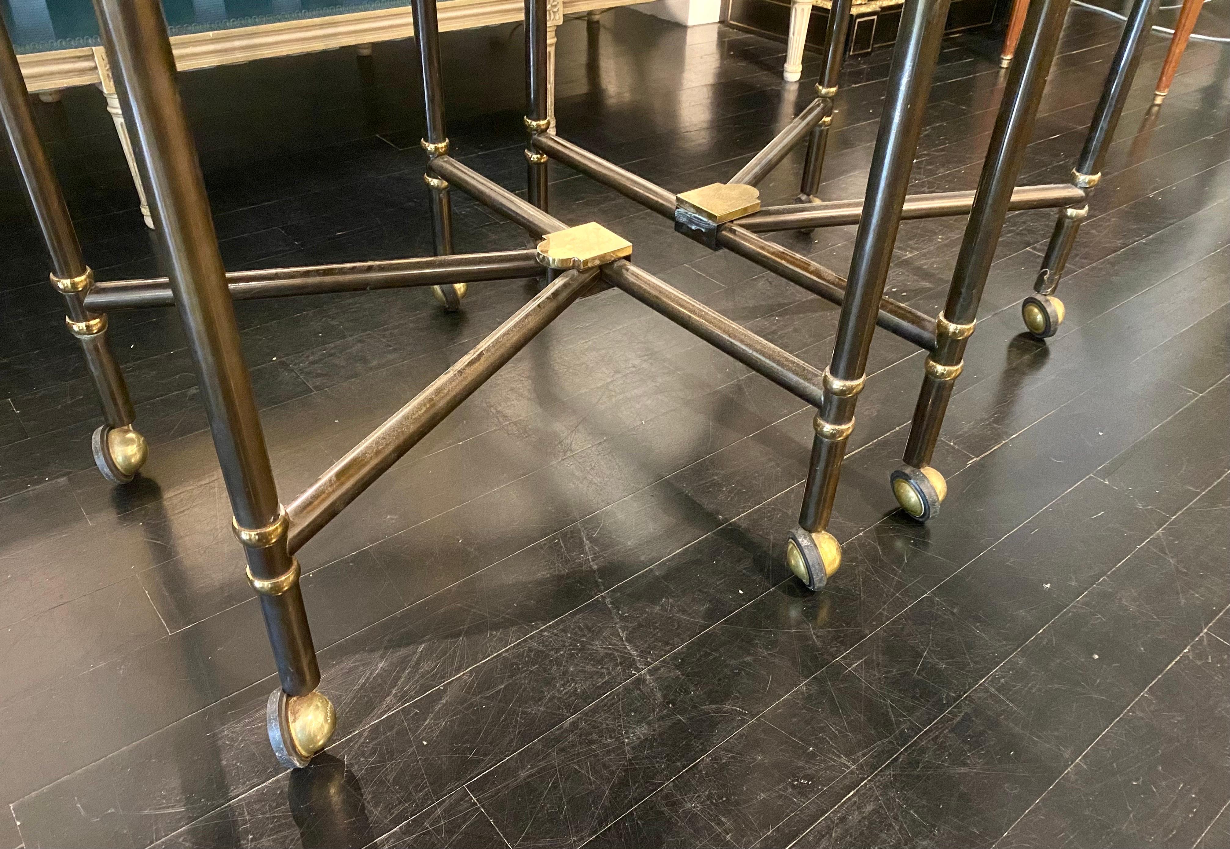 Maison Jansen Royal Schwarz Lackiert Esstisch (20. Jahrhundert) im Angebot