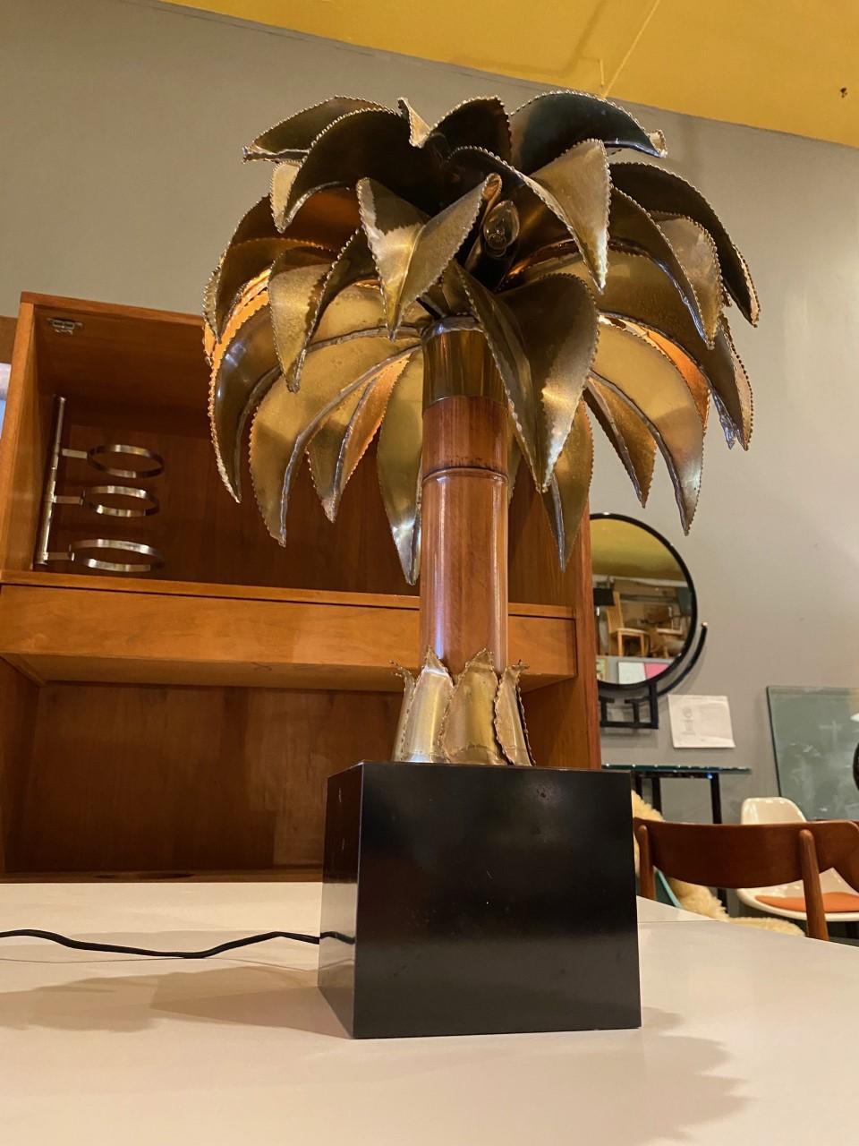 Maison Jansen Sculptural Palm Tree Table Lamp 1970s In Good Condition In San Diego, CA