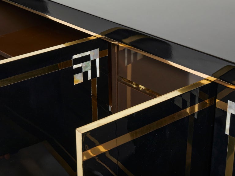 Maison Jansen Sideboard Brass Black Lacquered Shell Inlays 1970s In Good Condition For Sale In Paris, FR
