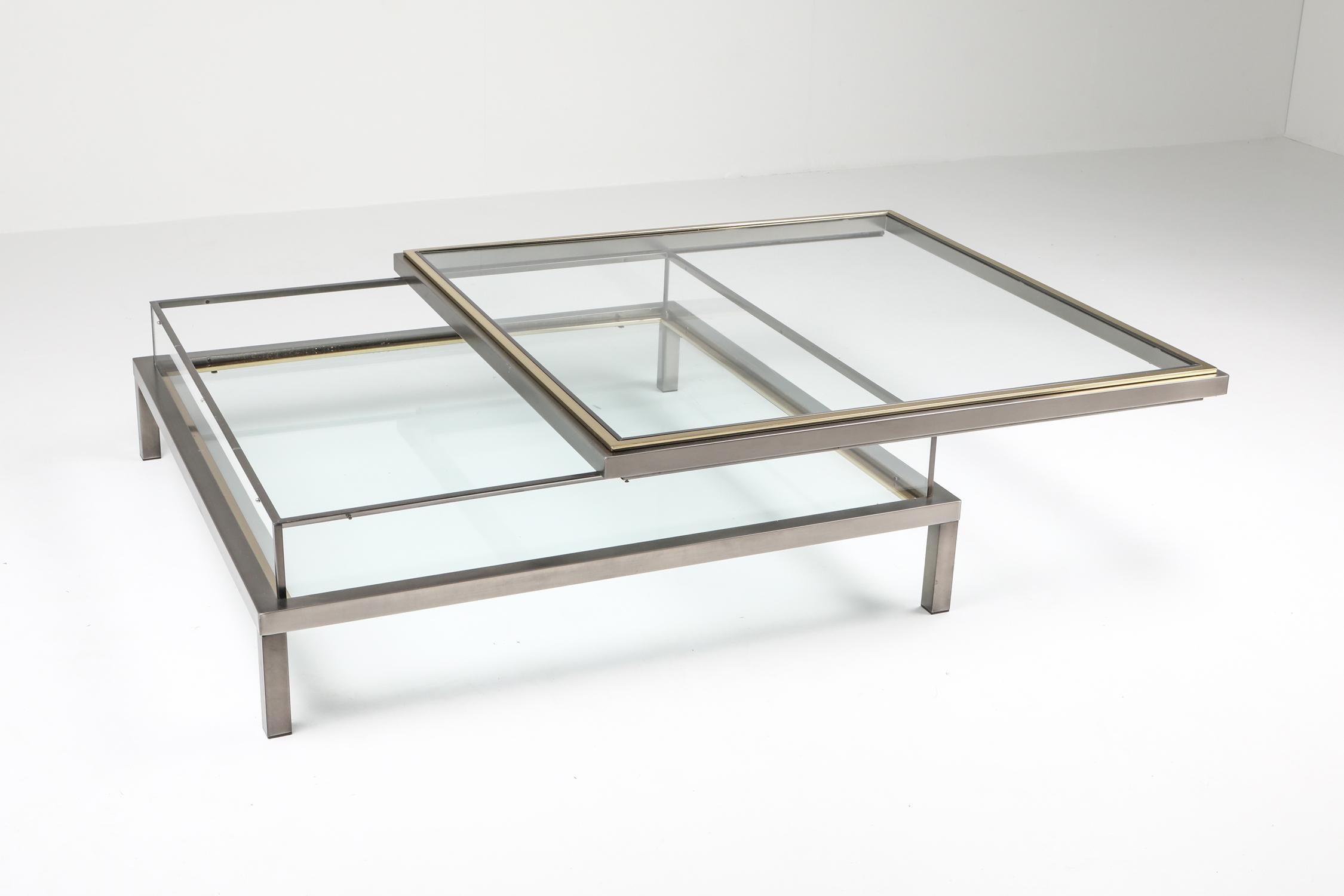 Maison Jansen Sliding Coffee Table in Chrome and Brass In Excellent Condition In Antwerp, BE