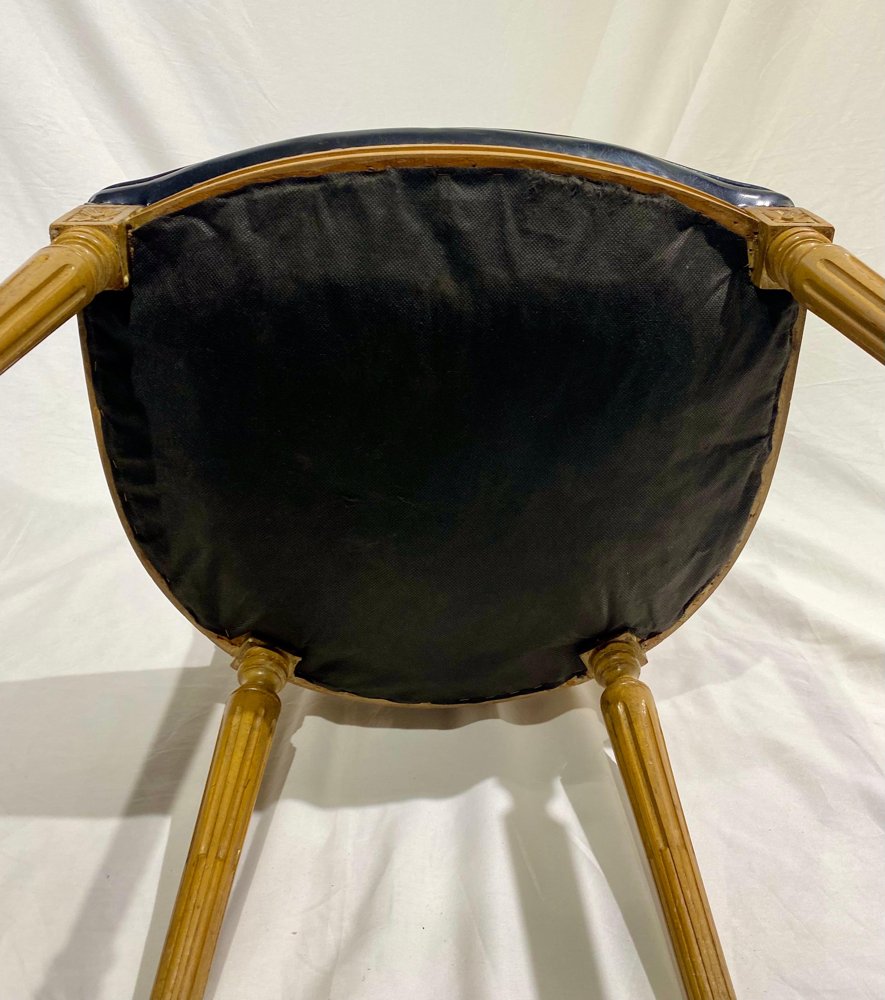 Maison Jansen Gestempelte Stühle mit Rohrrückenlehne, Vierer-Set, Französisch im Angebot 12