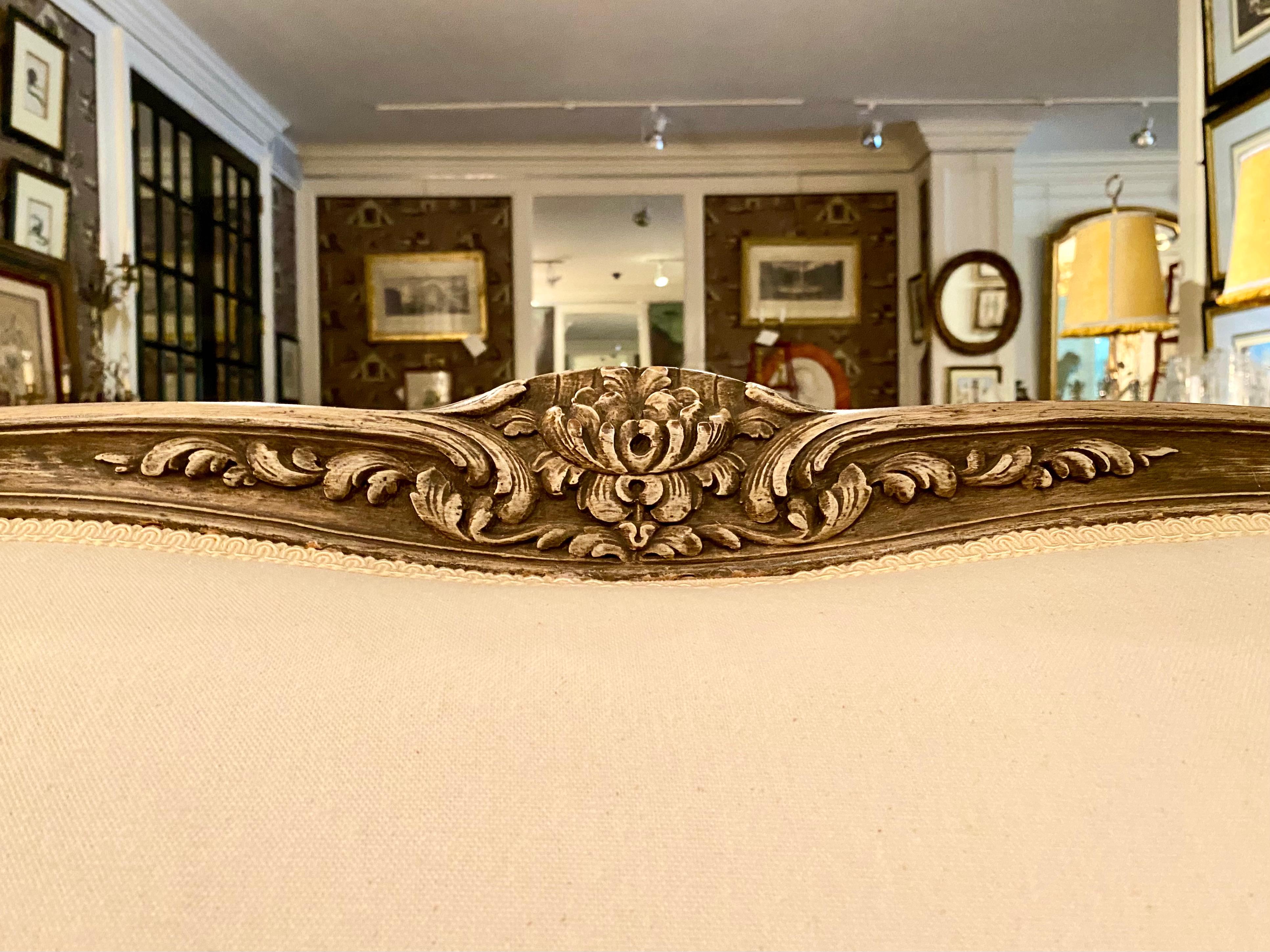 Maison Jansen Gestempeltes Sofa, Louis XV.-Stil, Frankreich (Mitte des 20. Jahrhunderts) im Angebot