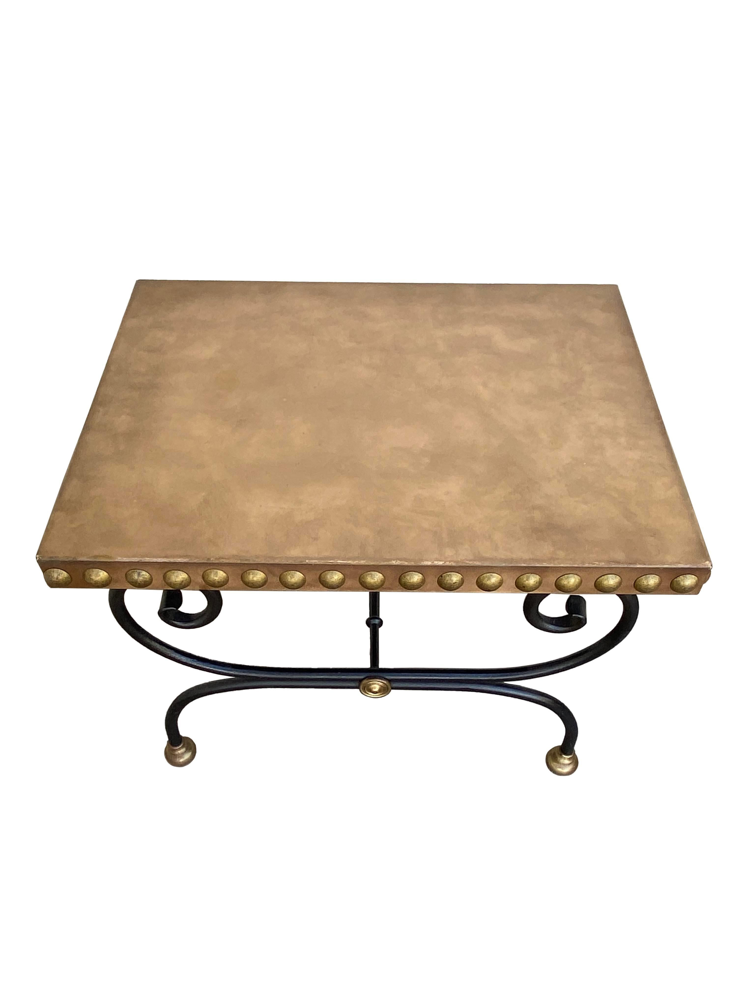 Mid-Century Modern Table de cocktail de style Maison Jansen en vente