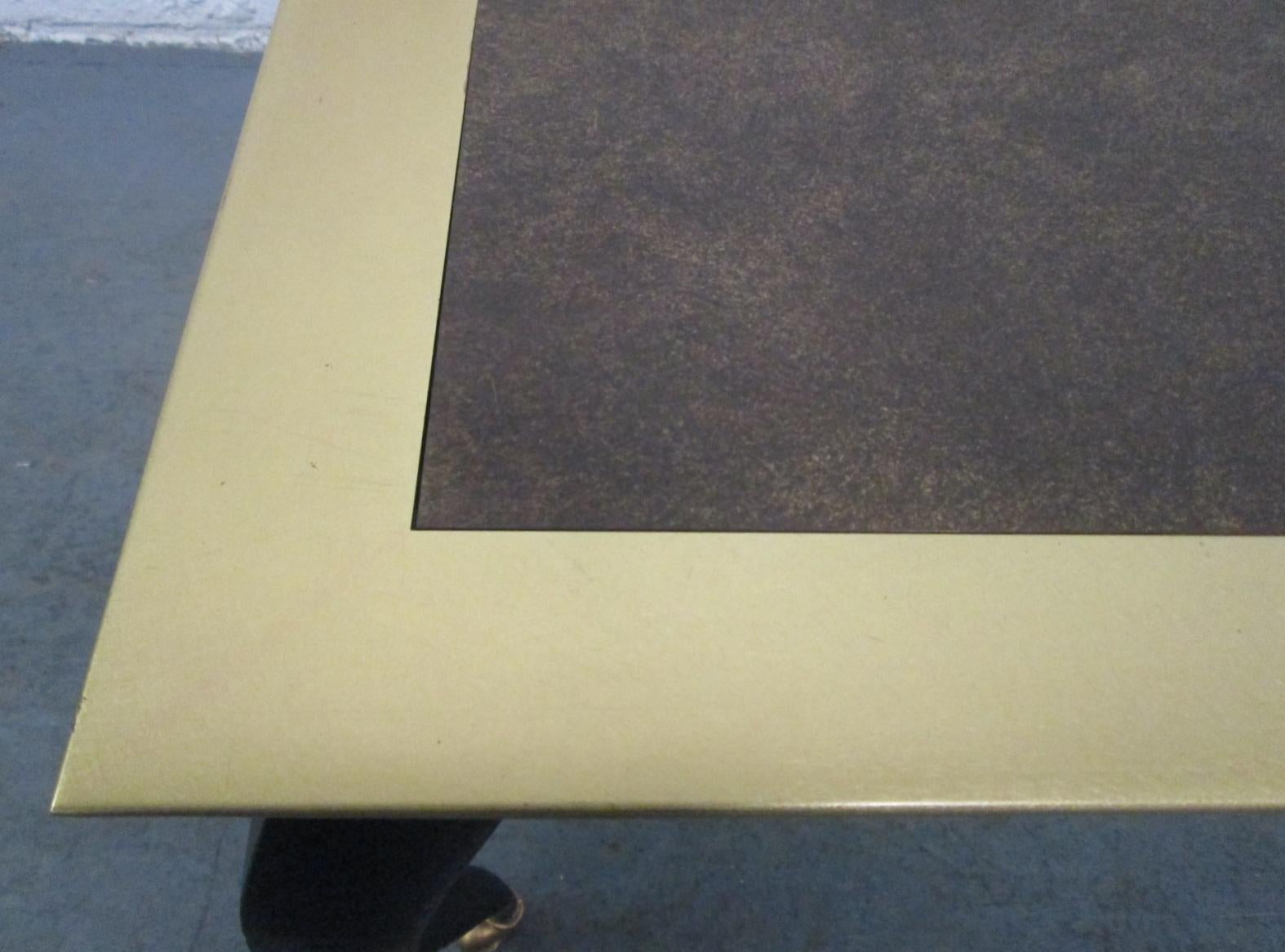 Métal Table basse de style Maison Jansen en vente