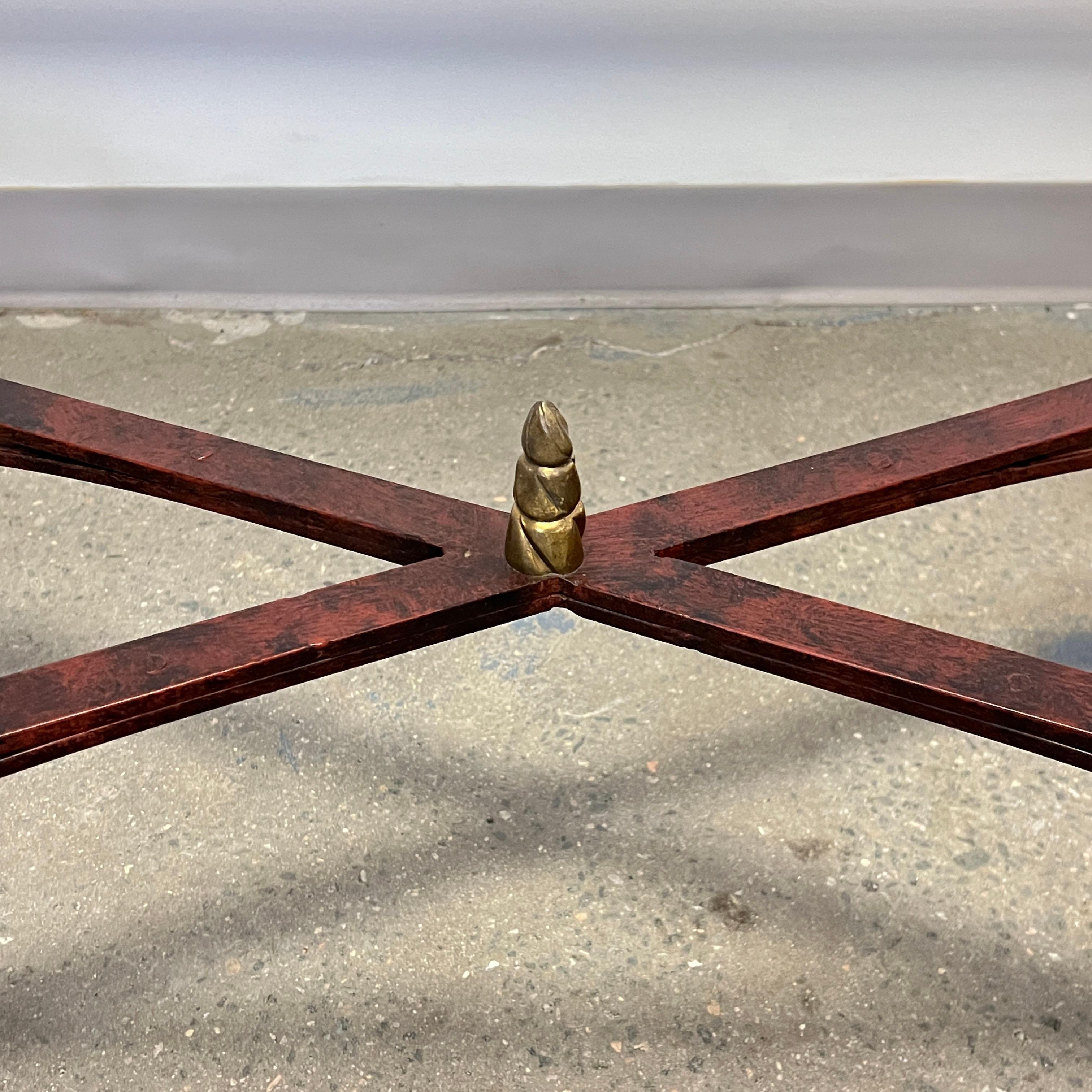 Table de salle à manger de style Maison Jansen avec épis de faîtage en bronze en forme de cygne Circa 1940s en vente 1