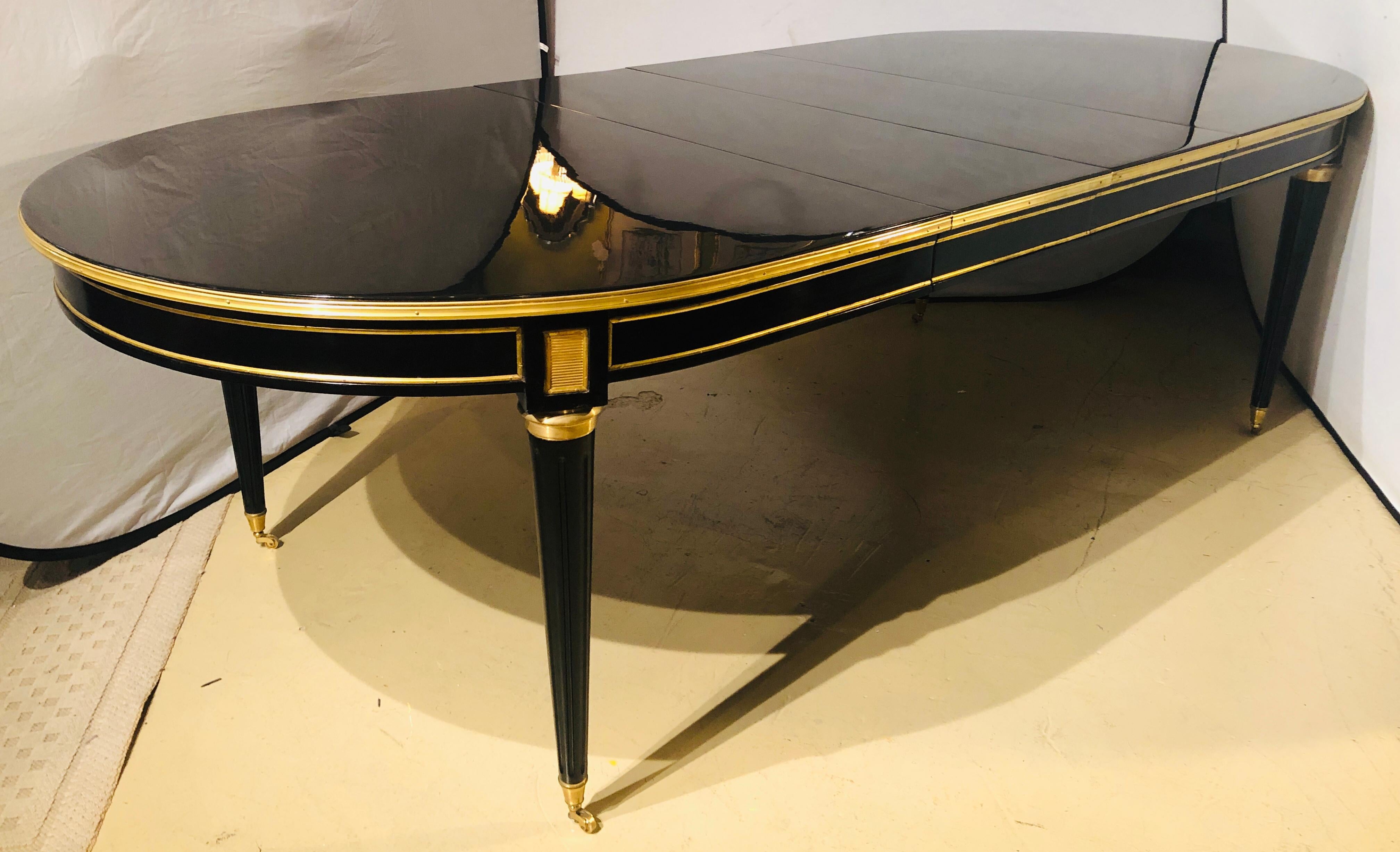 Maison Jansen Style Ebony Lacquered Dining Table in Hollywood Regency Fashion 10