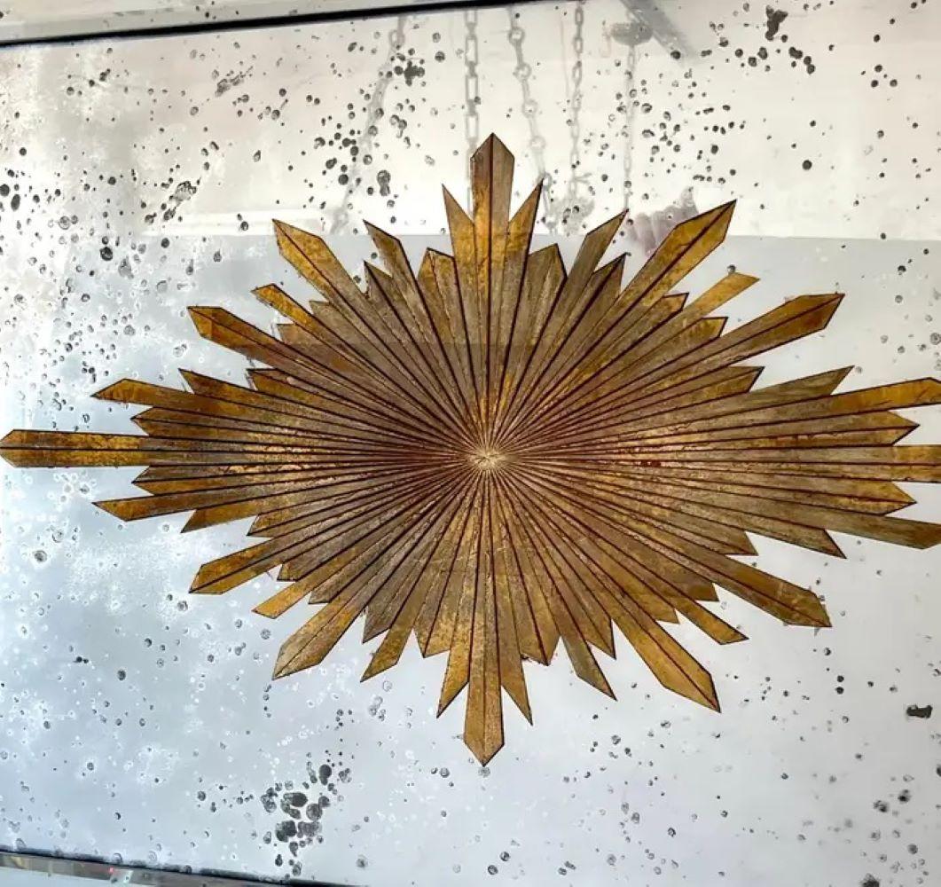Espejo Trumeau Estilo Maison Jansen Medallón Eglomise Sunburst Neoclásico en venta