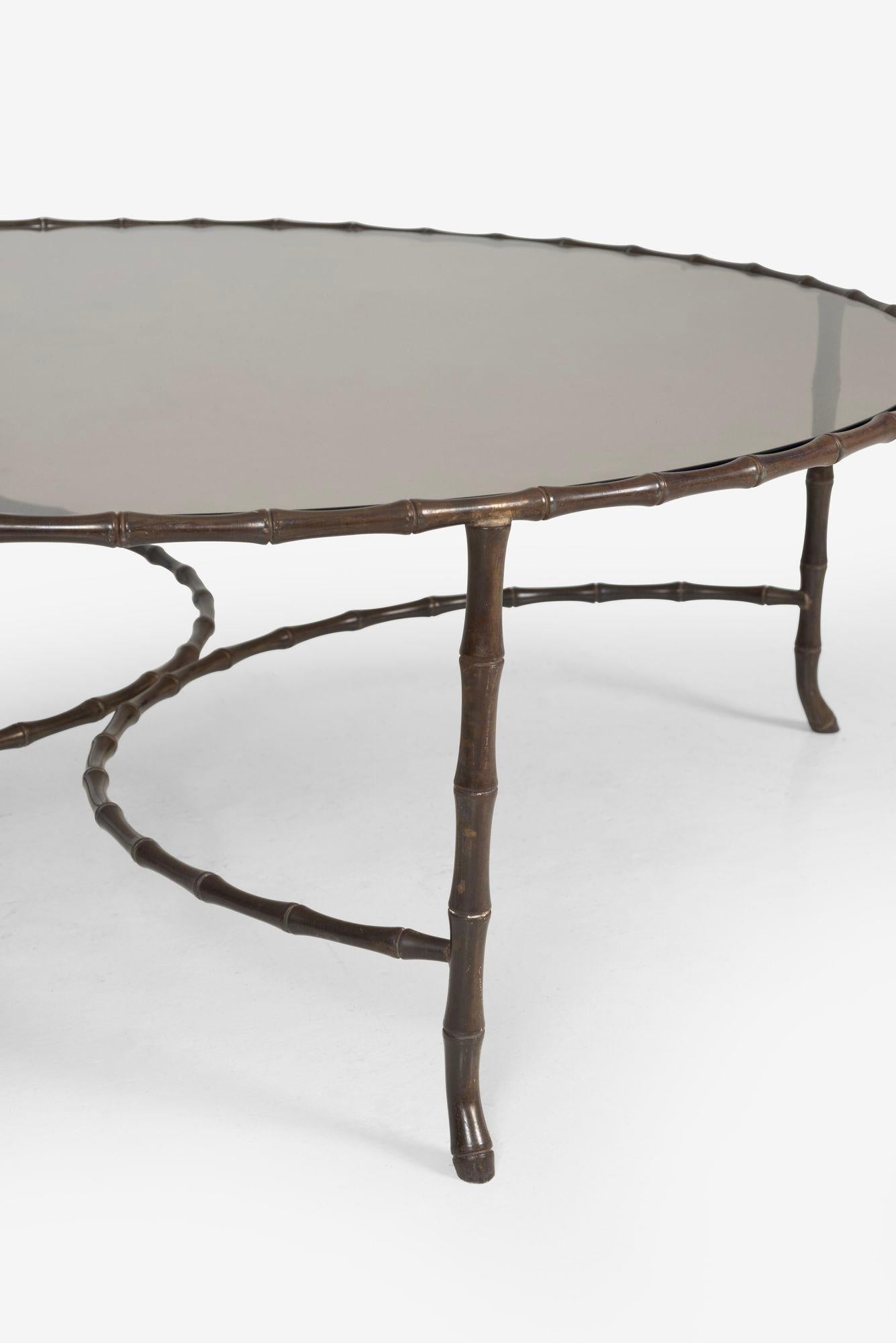 Maison Jansen Style Faux Metal Bamboo Round Cocktail Table In Good Condition For Sale In Chicago, IL