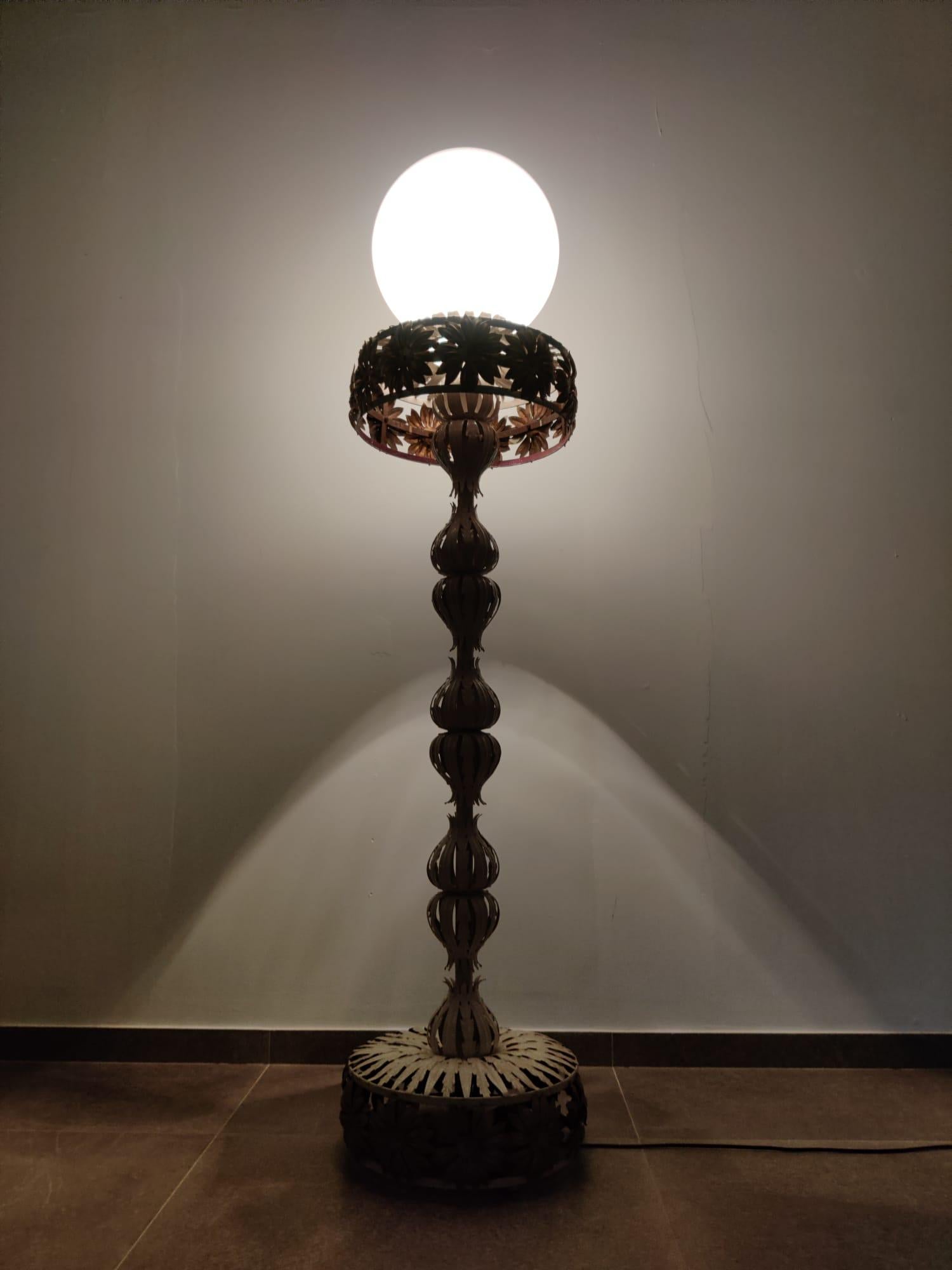 Lampadaire de style Maison Jansen, années 1960 en vente 7