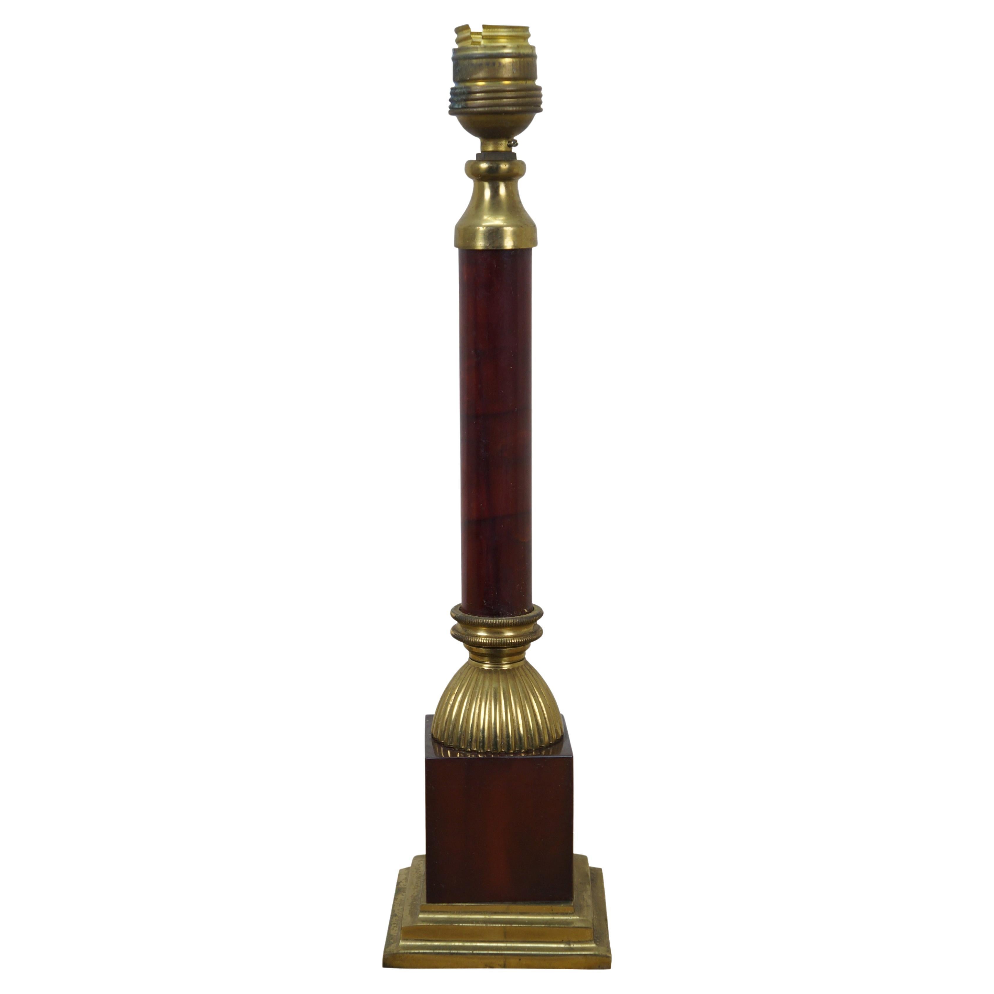 Lámpara de columna corintia de latón dorado y baquelita estilo Maison Jansen 14