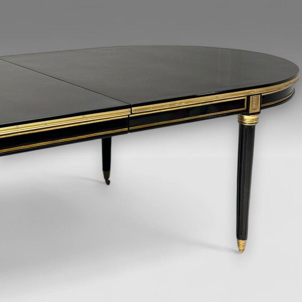 Fin du 20e siècle Maison Jansen Style, Hollywood Regency, Table de salle à manger, Laque noire, Bronze en vente