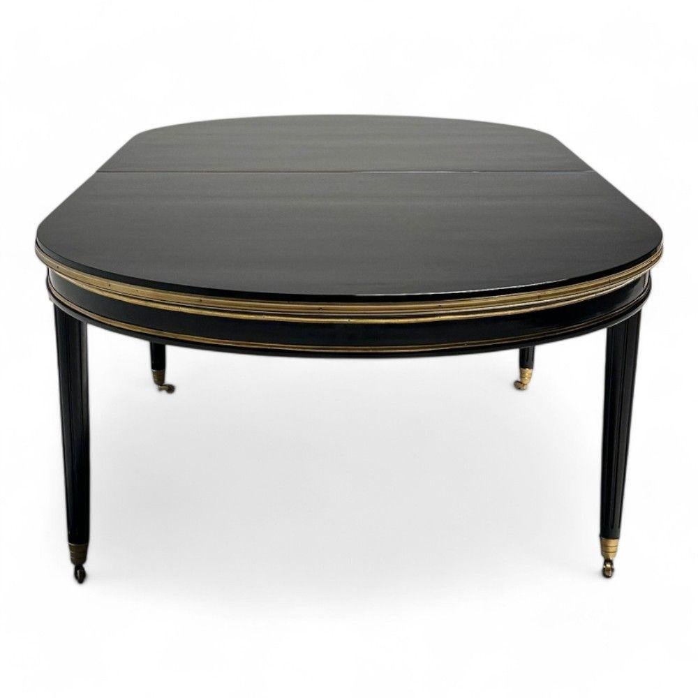 Maison Jansen Style, Hollywood Regency, Table de salle à manger, Laque noire, Bronze en vente 1