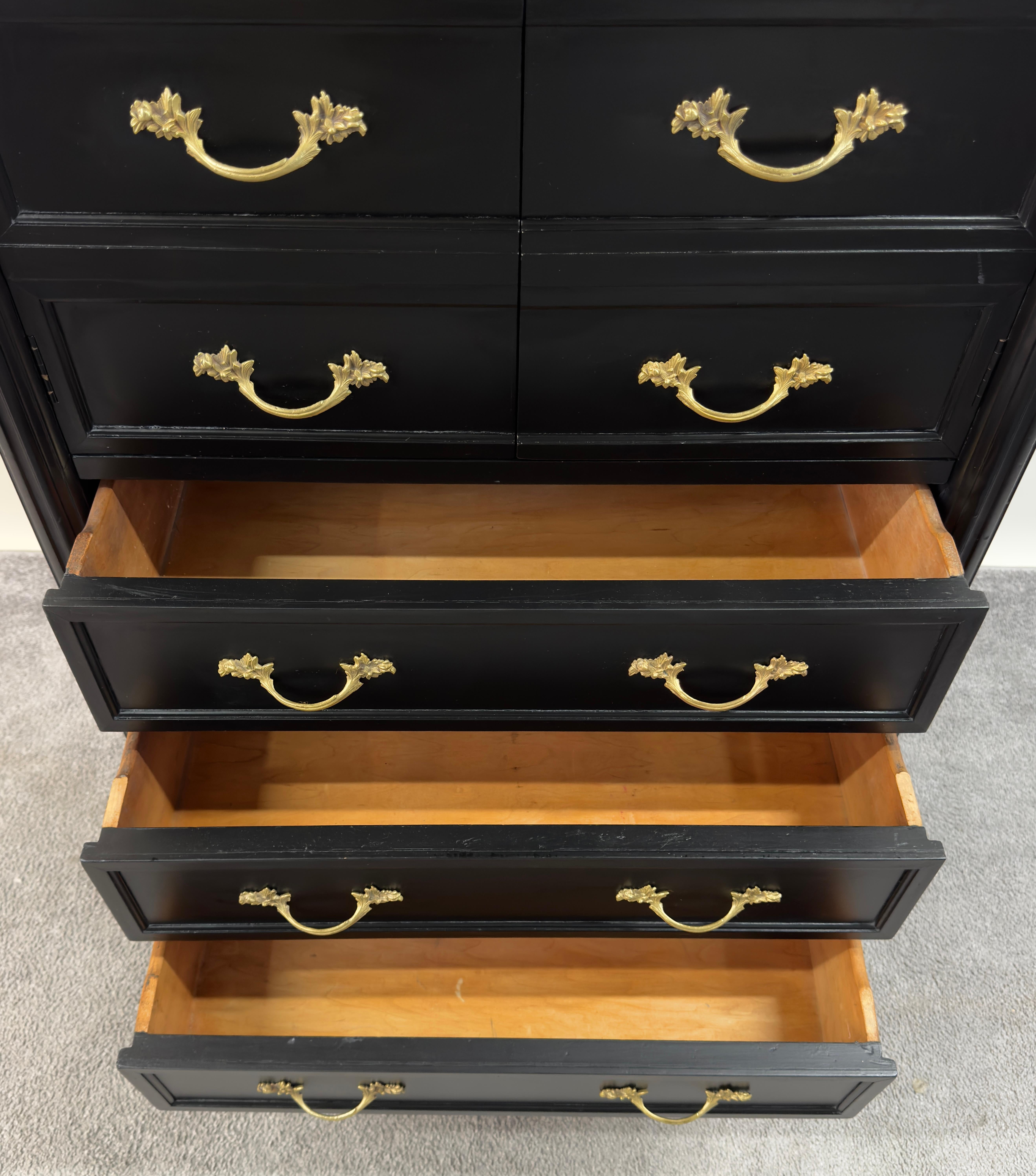 Maison Jansen Style Hollywood Regency Ebenholz & Messing Zweitürige Bar und hohe Kommode im Angebot 4