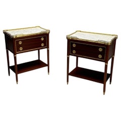 Tables de nuit Hollywood Regency, acajou, marbre, laiton, style Maison Jansen