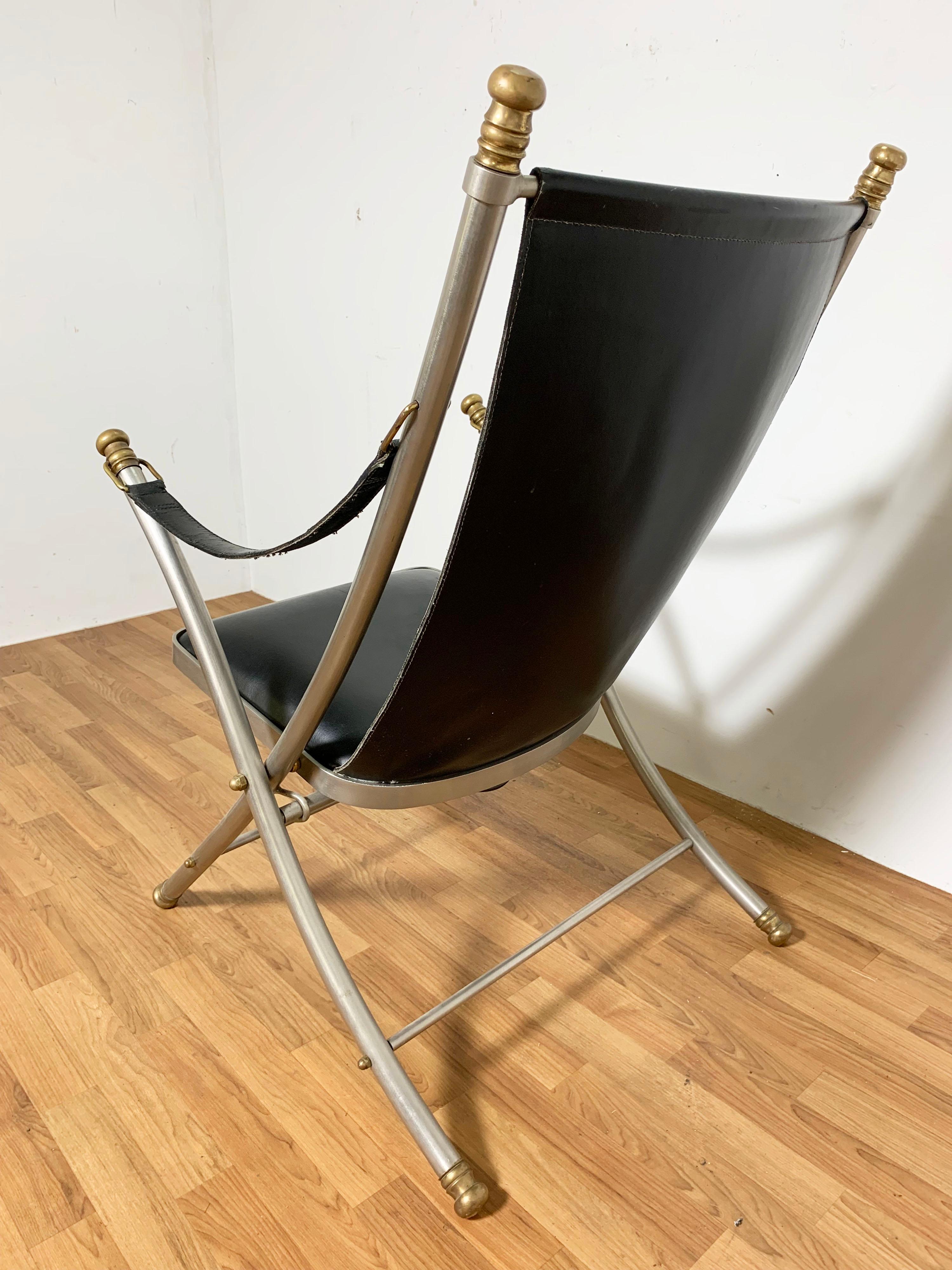 Campaign-Stuhl aus Leder im Stil von Maison Jansen, ca. 1960er Jahre (Kampagne) im Angebot