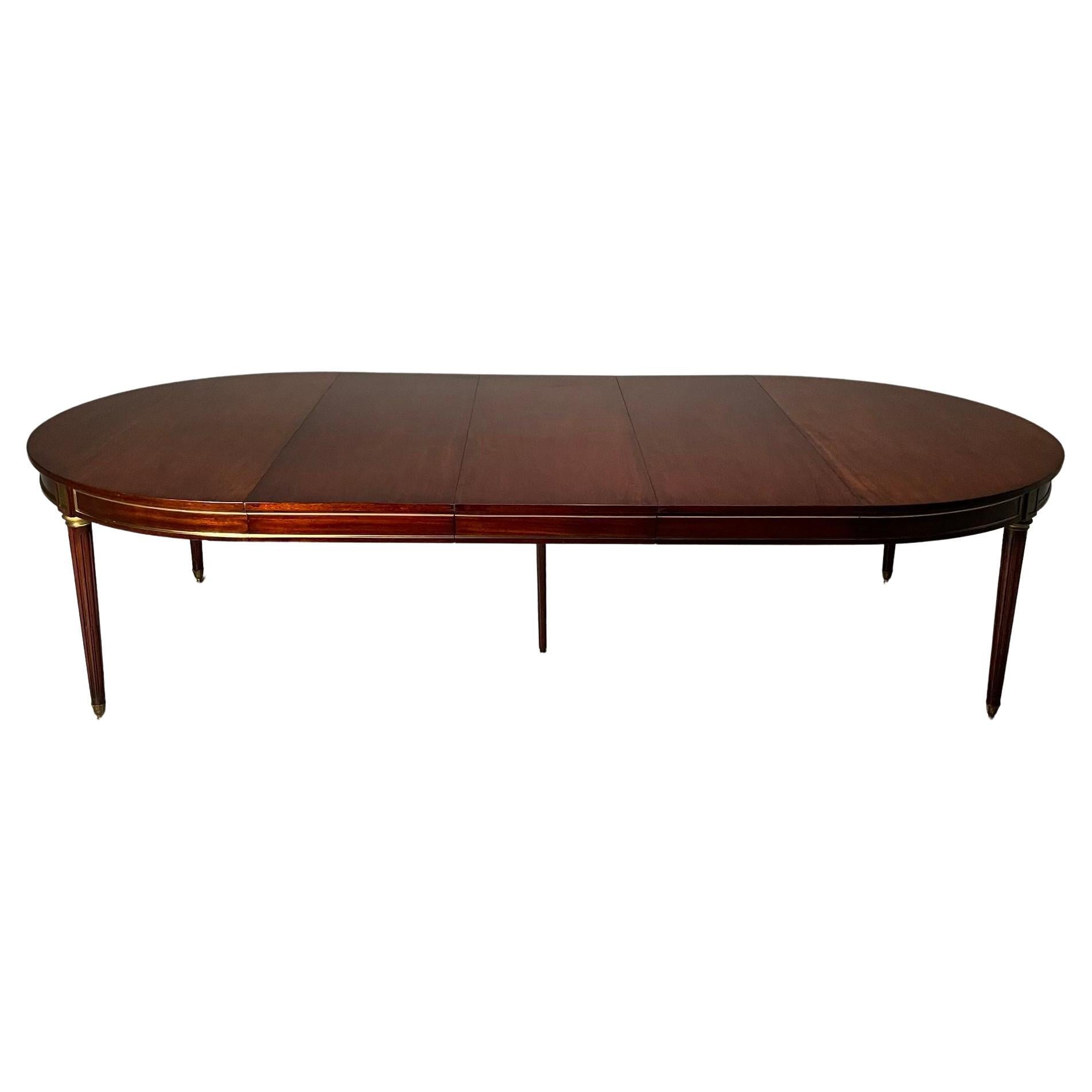 Oval Dining Table 60 Inches - 8 For Sale on 1stDibs