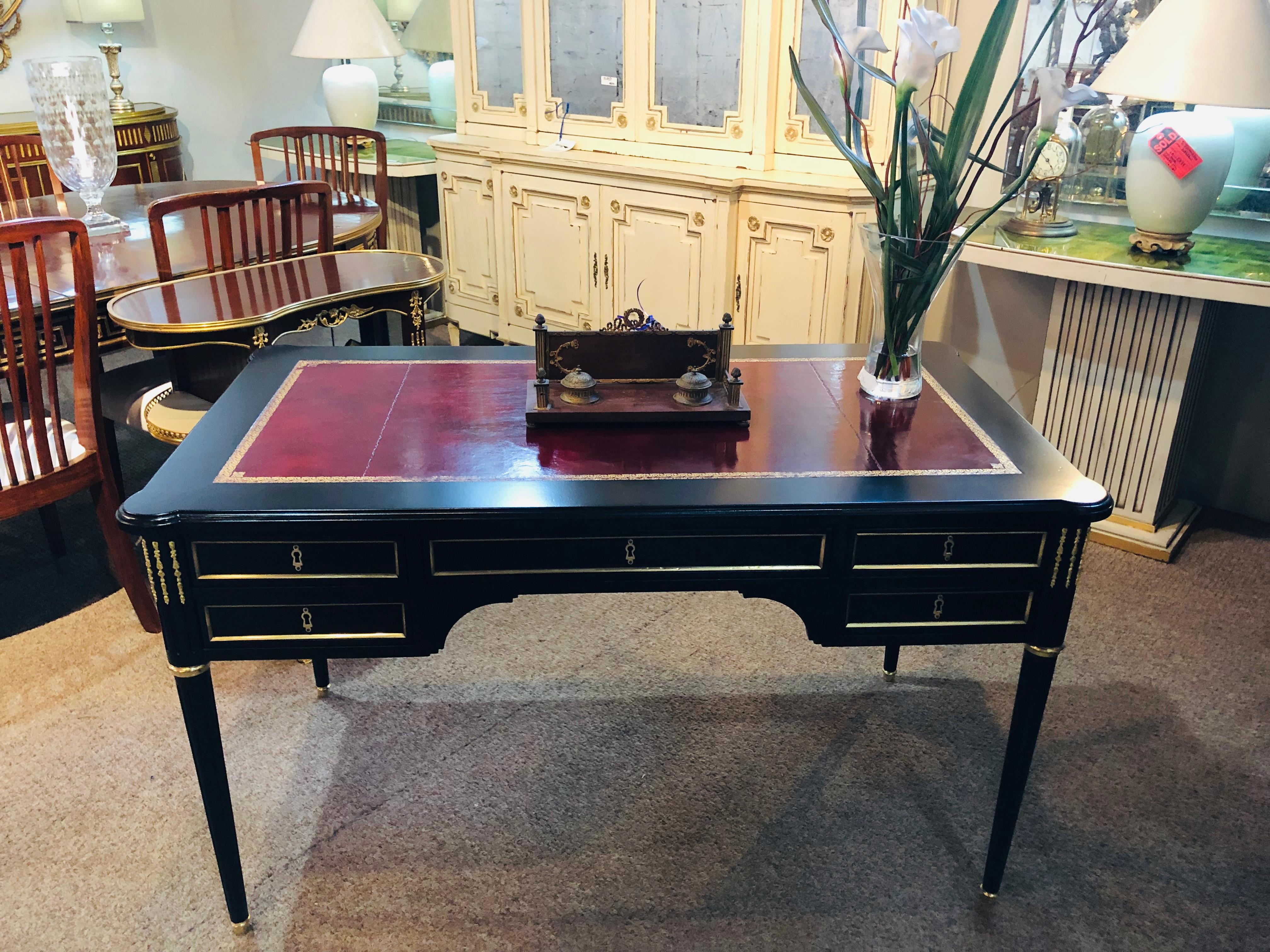 Maison Jansen Style Louis XVI Fashioned Red Tooled Leather Top Ebony Desk In Good Condition In Stamford, CT