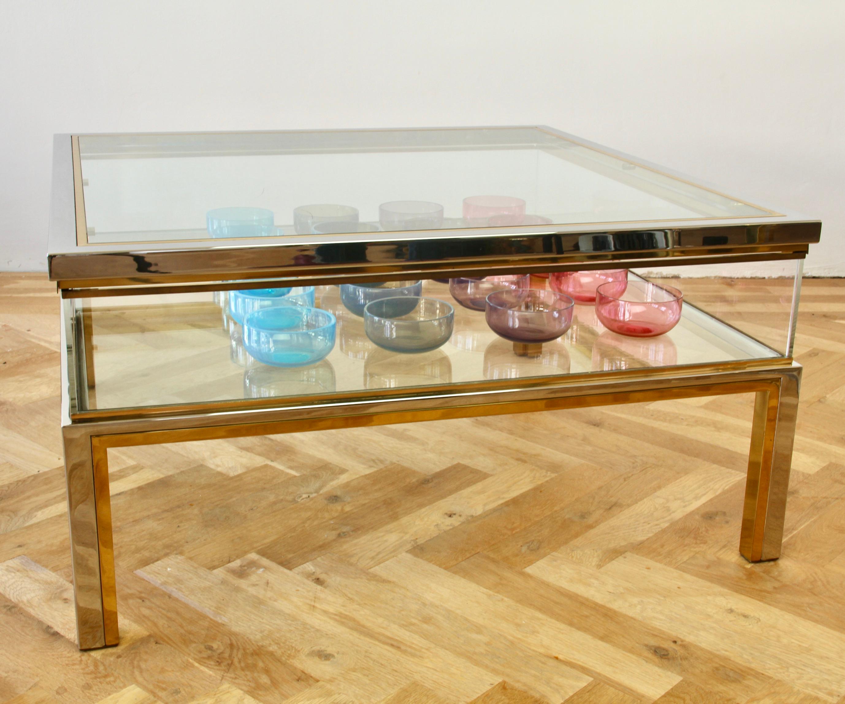 Maison Jansen Style Mid-Century Brass and Chrome Bicolor Vitrine Coffee Table For Sale 5