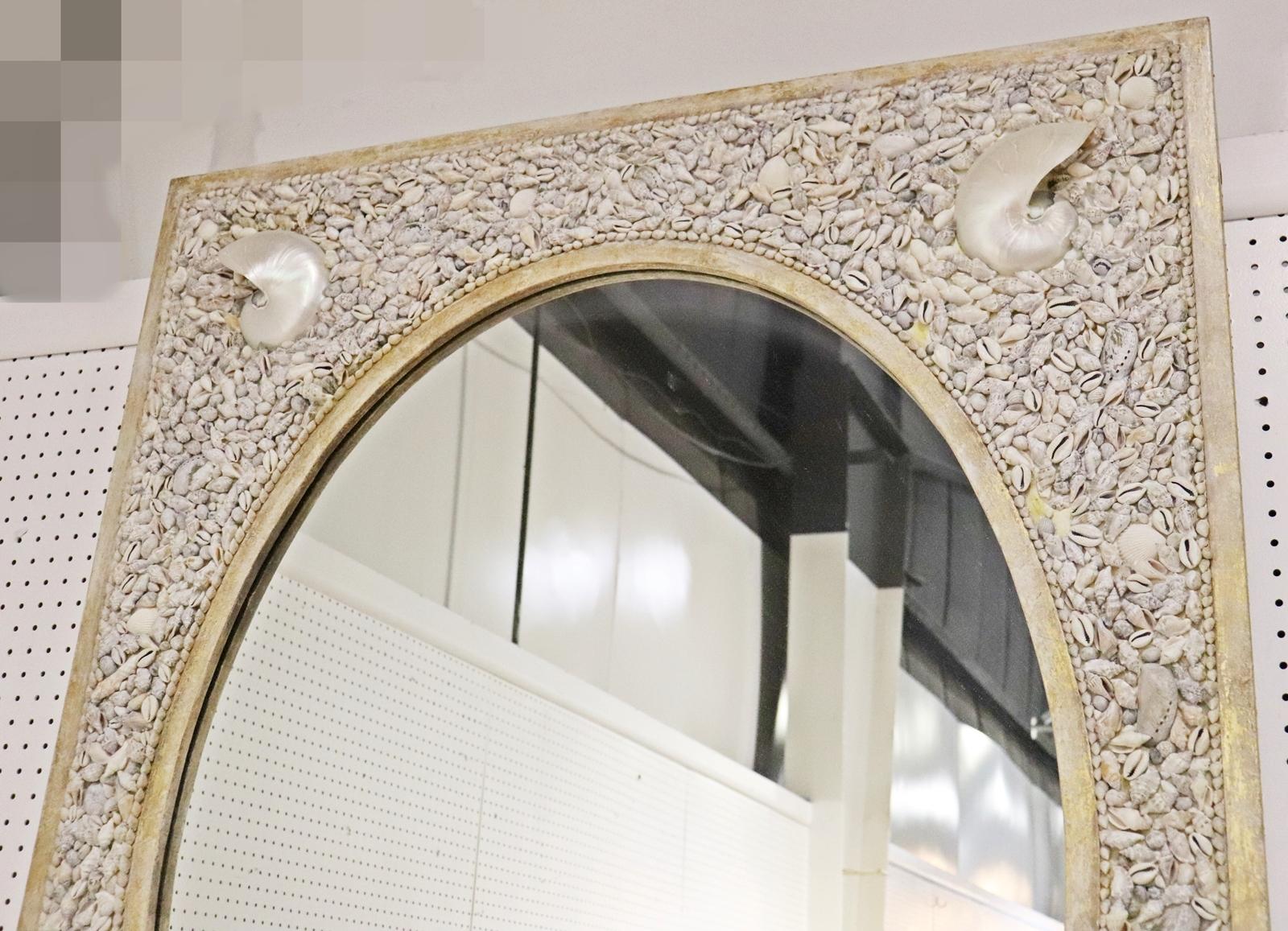 Maison Jansen Style Mid-Century Modern Sea Shell Encrusted Wall Mirror In Good Condition In Swedesboro, NJ
