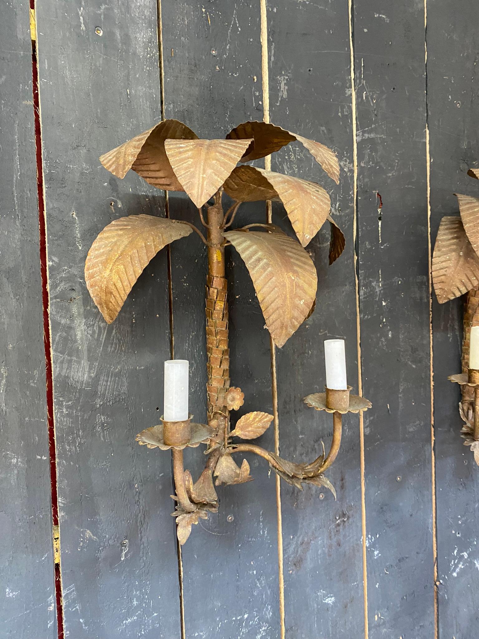 MAISON JANSEN (style of) pair of lamps in gilded metal with palm tree decoration 6