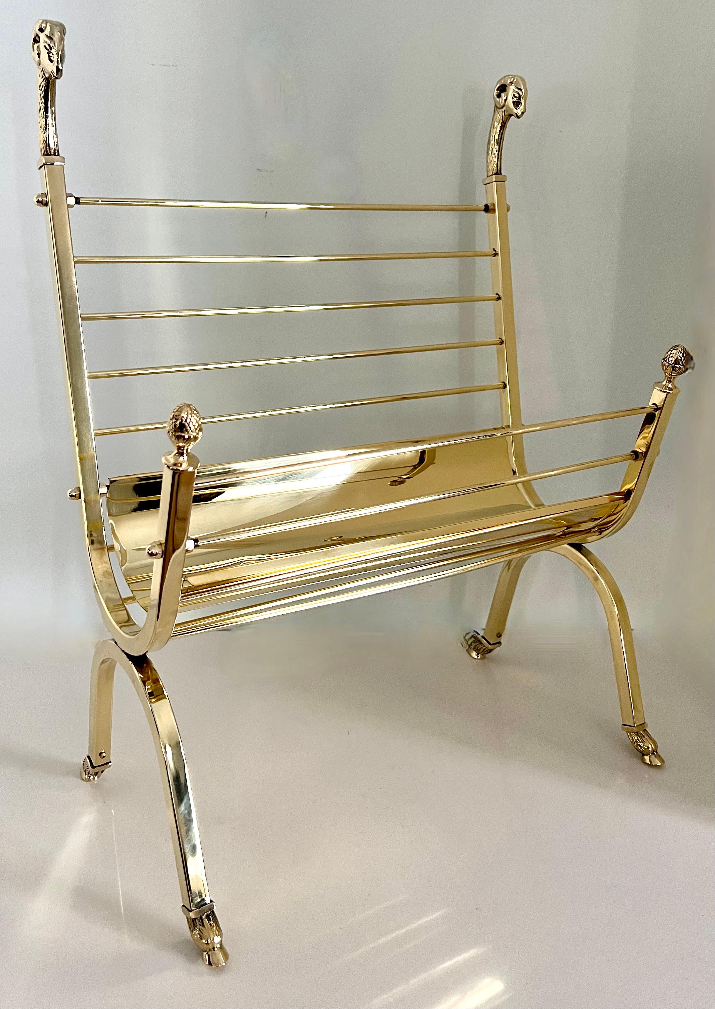 Maison Jansen Polished Brass Magazine Rack In Good Condition For Sale In Los Angeles, CA