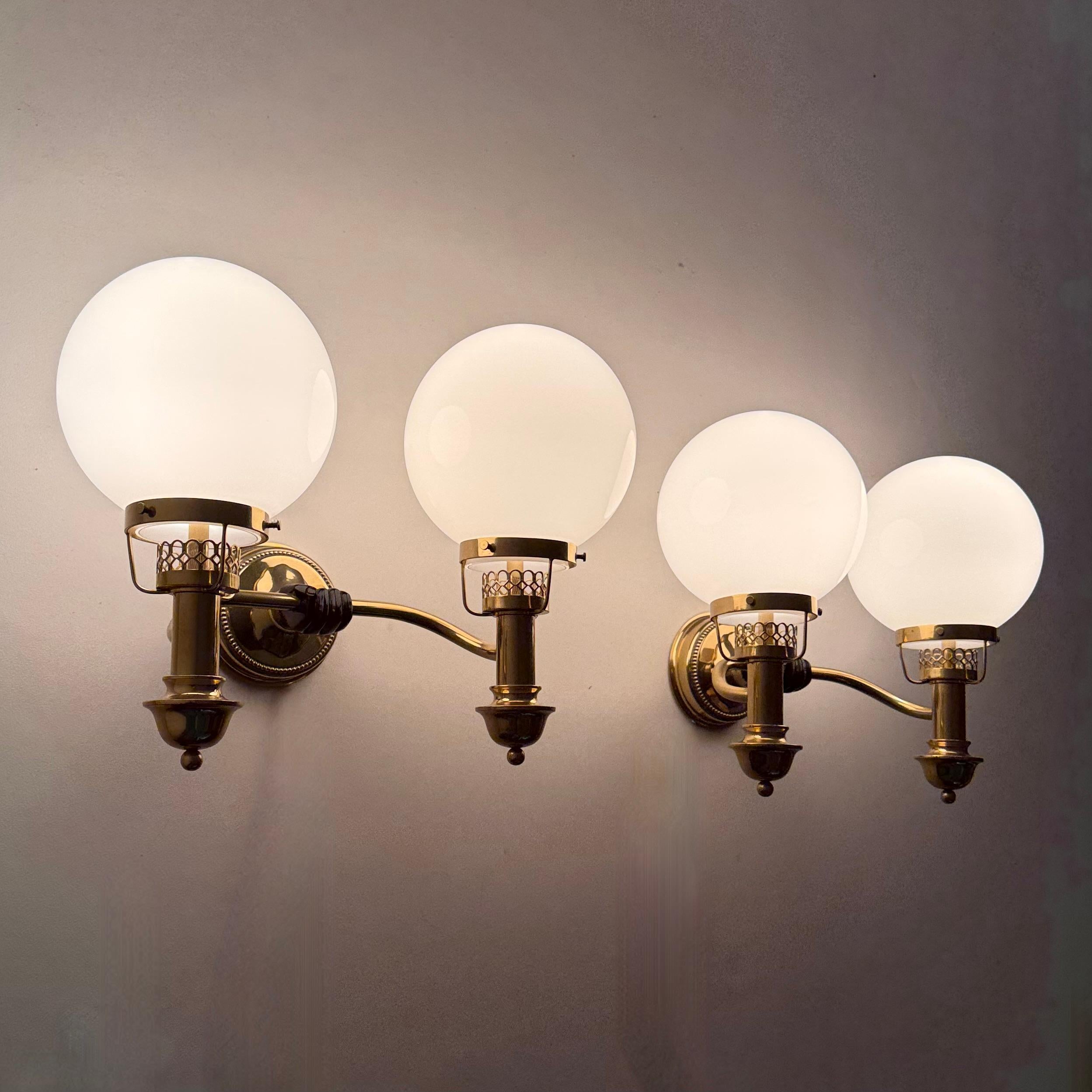 Apliques de latón pulido estilo Maison Jansen de Vereinigte Werkstätten München Alemán en venta