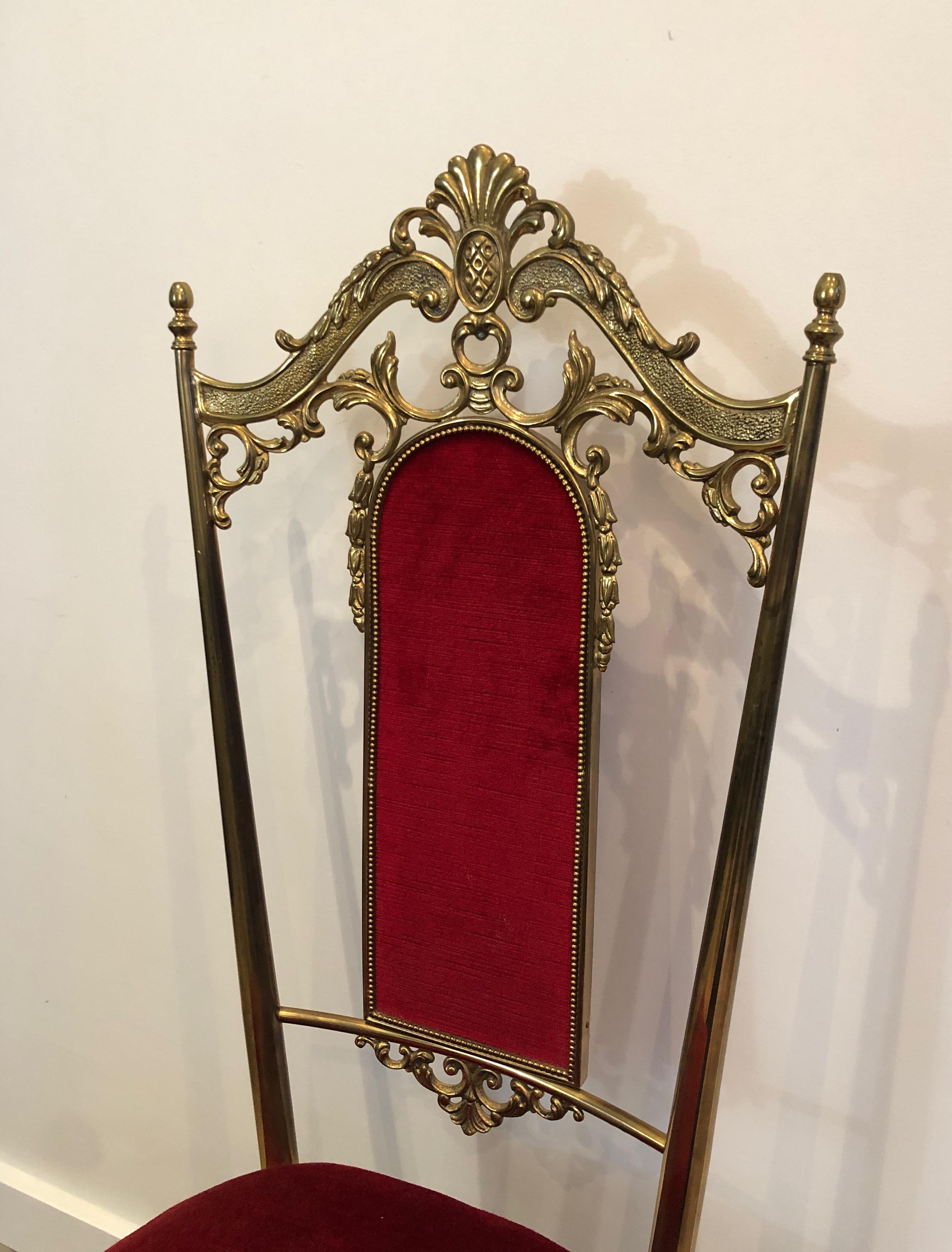 Satz von vier Stühlen aus Messing und rotem Samt im neoklassischen Stil von Maison Jansen im neoklassischen Stil im Angebot 2