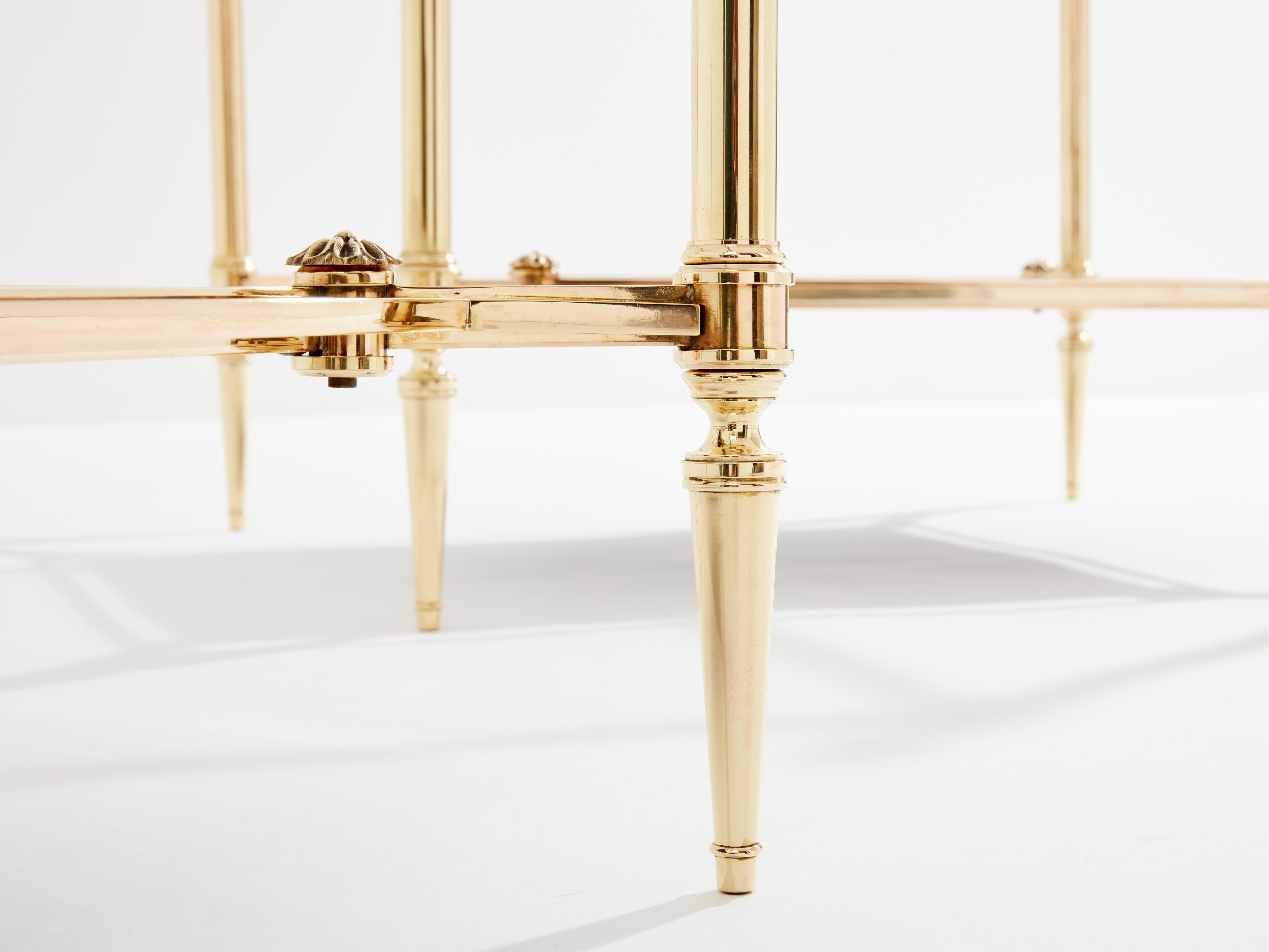 Maison Jansen tables d'appoint à deux niveaux en laiton et verre opalin des années 1970 en vente 4
