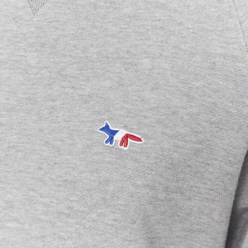 MAISON KITSUNE 100% cotton jersey fox embroidery logo pullover sweater XXS
Reference: LNKO/A01820
Brand: Maison Kitsune
Material: Cotton
Color: Grey
Pattern: Solid
Extra Details: Fox logo embroidery applique.
Made in: Portugal

CONDITION:
Condition: