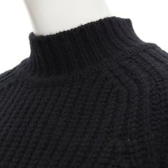 MAISON KITSUNE Pull noir à col montant en laine 100 % agneau et maille épaisse S