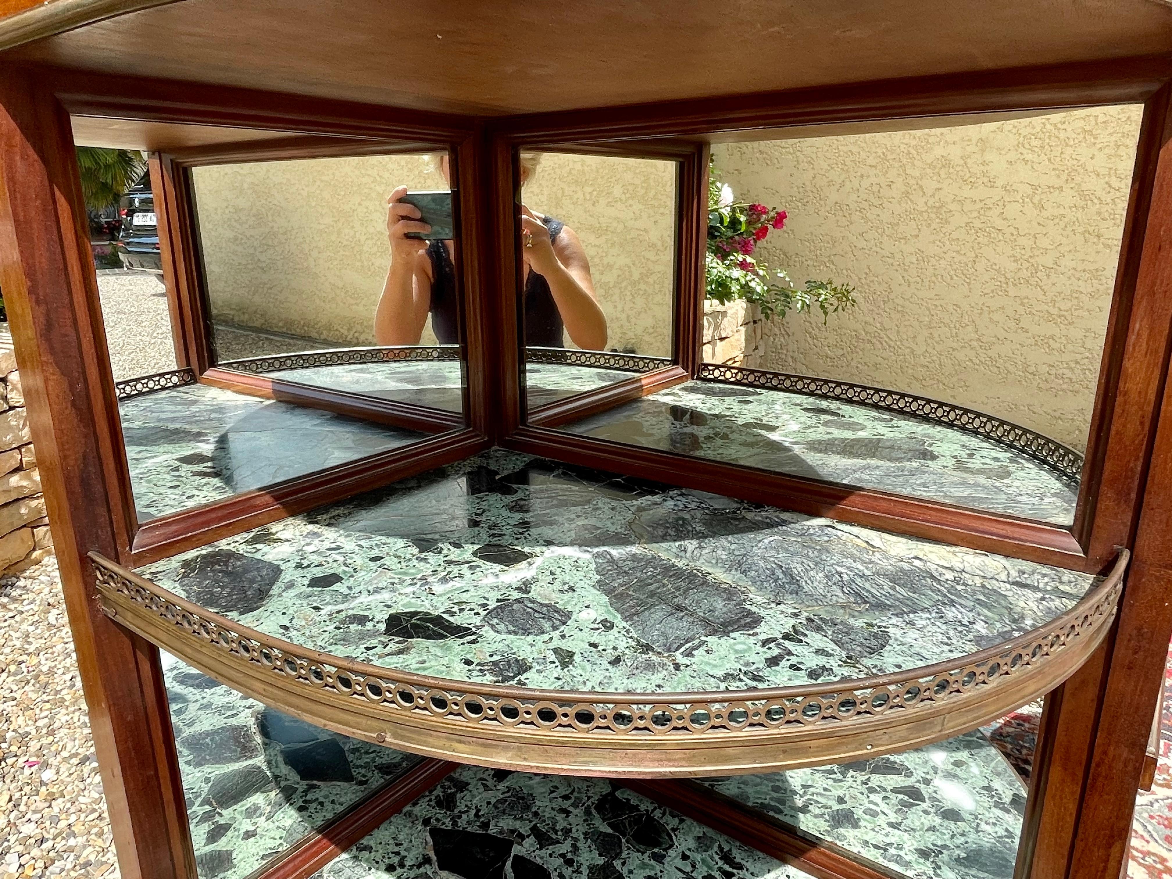 XIX secolo Krieger, credenza in stile Luigi XVI / Napoleone III in mogano e bronzo in vendita