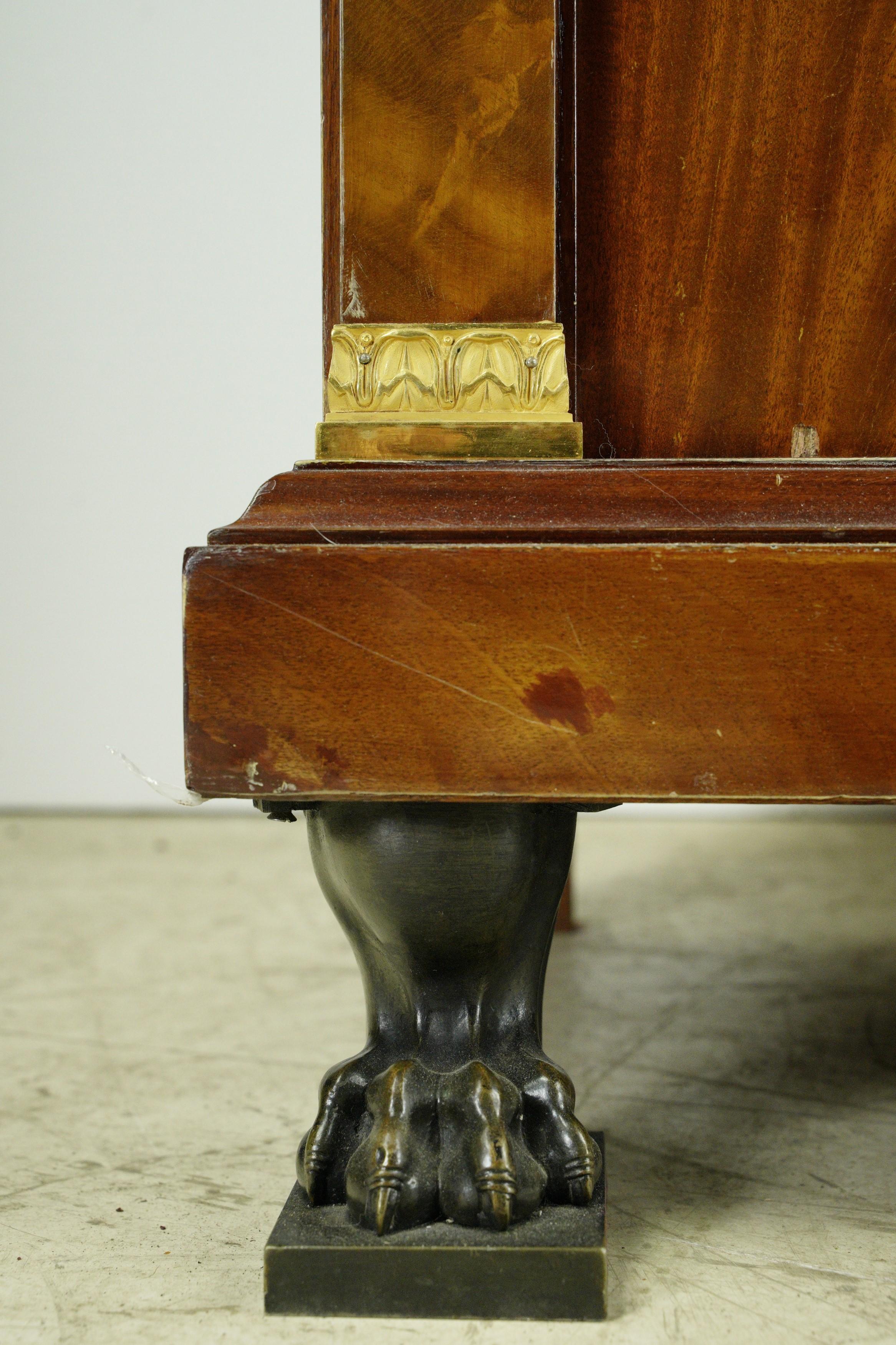 Maison Krieger Buffet Empire français Acajou Bronze doré en vente 2