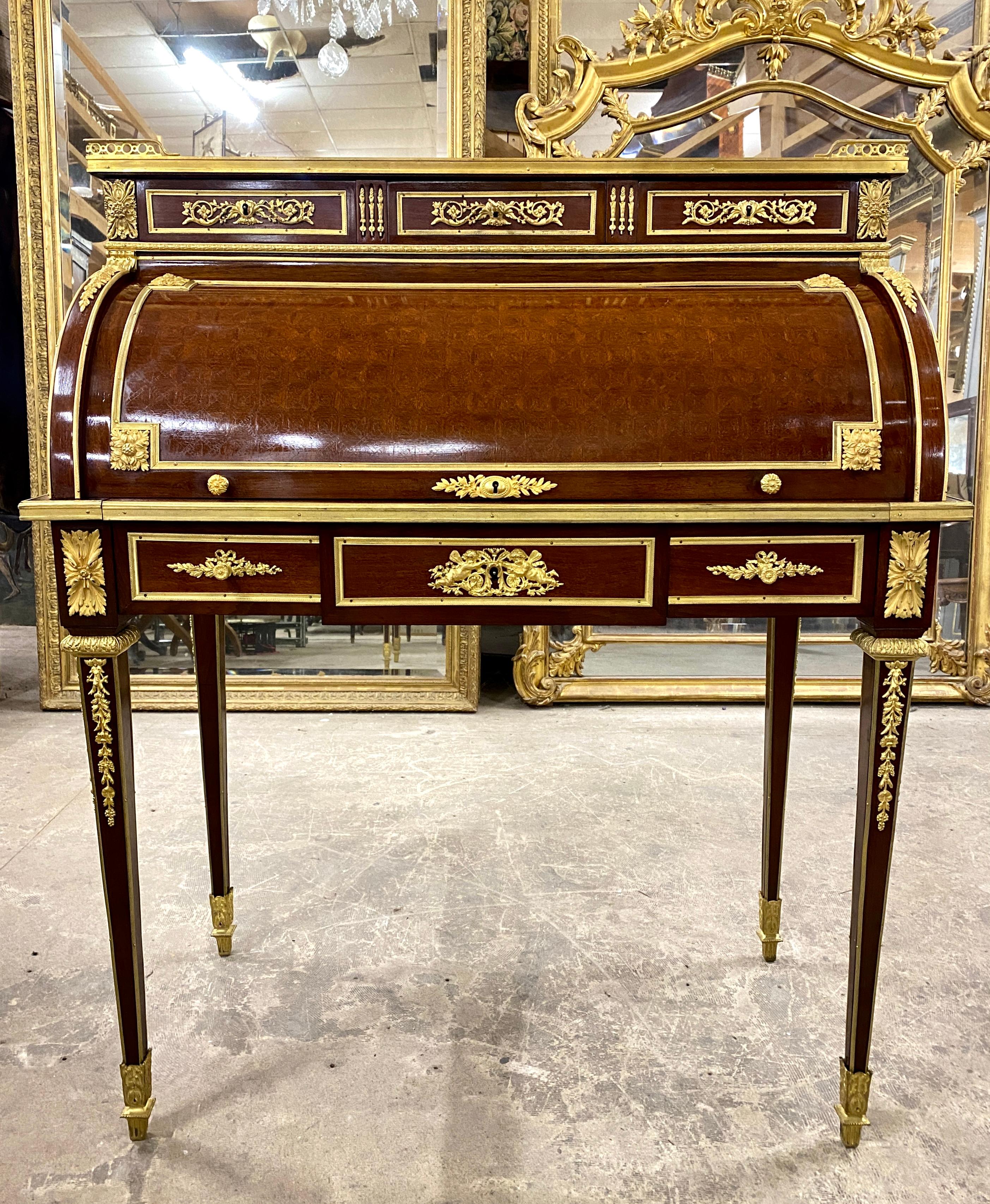 Maison Krieger, Louis XVI Style Cylinder Desk in Marquetry and Gilded Bronze In Excellent Condition In NONANCOURT, FR