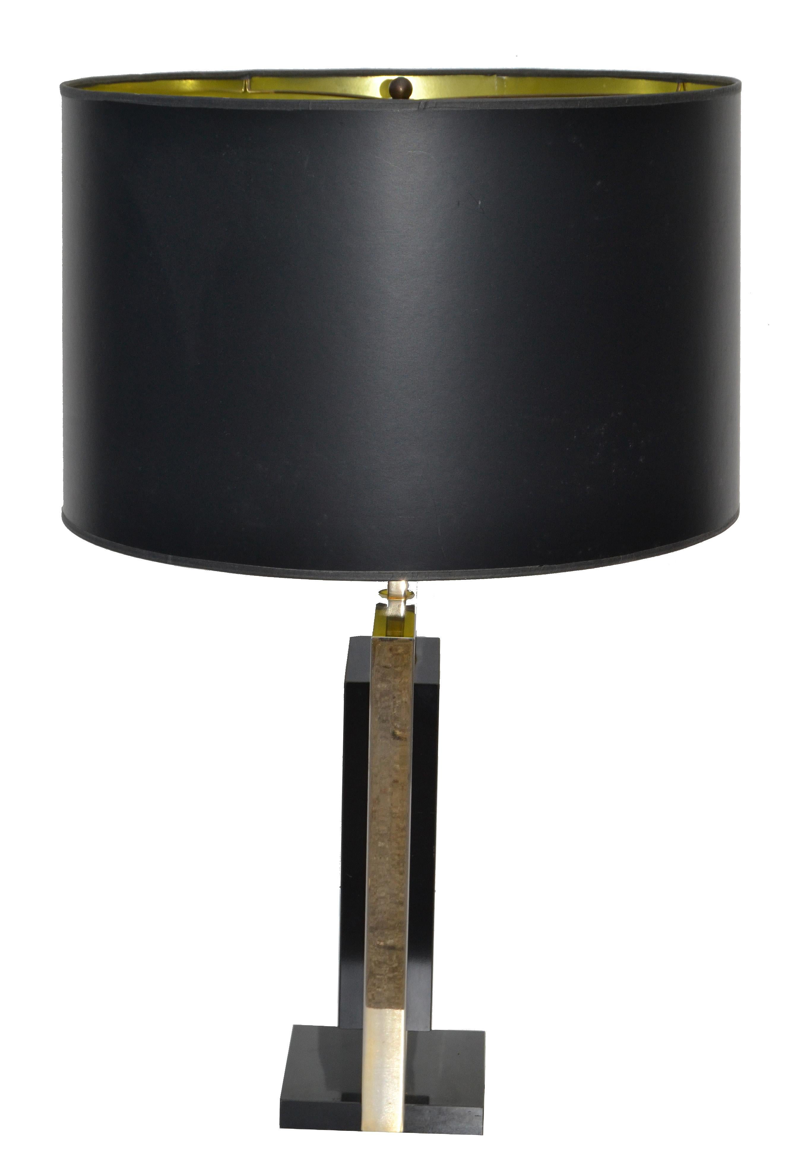 Maison Lancel Brass and Black Marble French Mid-Century Modern Table Lamp In Good Condition For Sale In Miami, FL