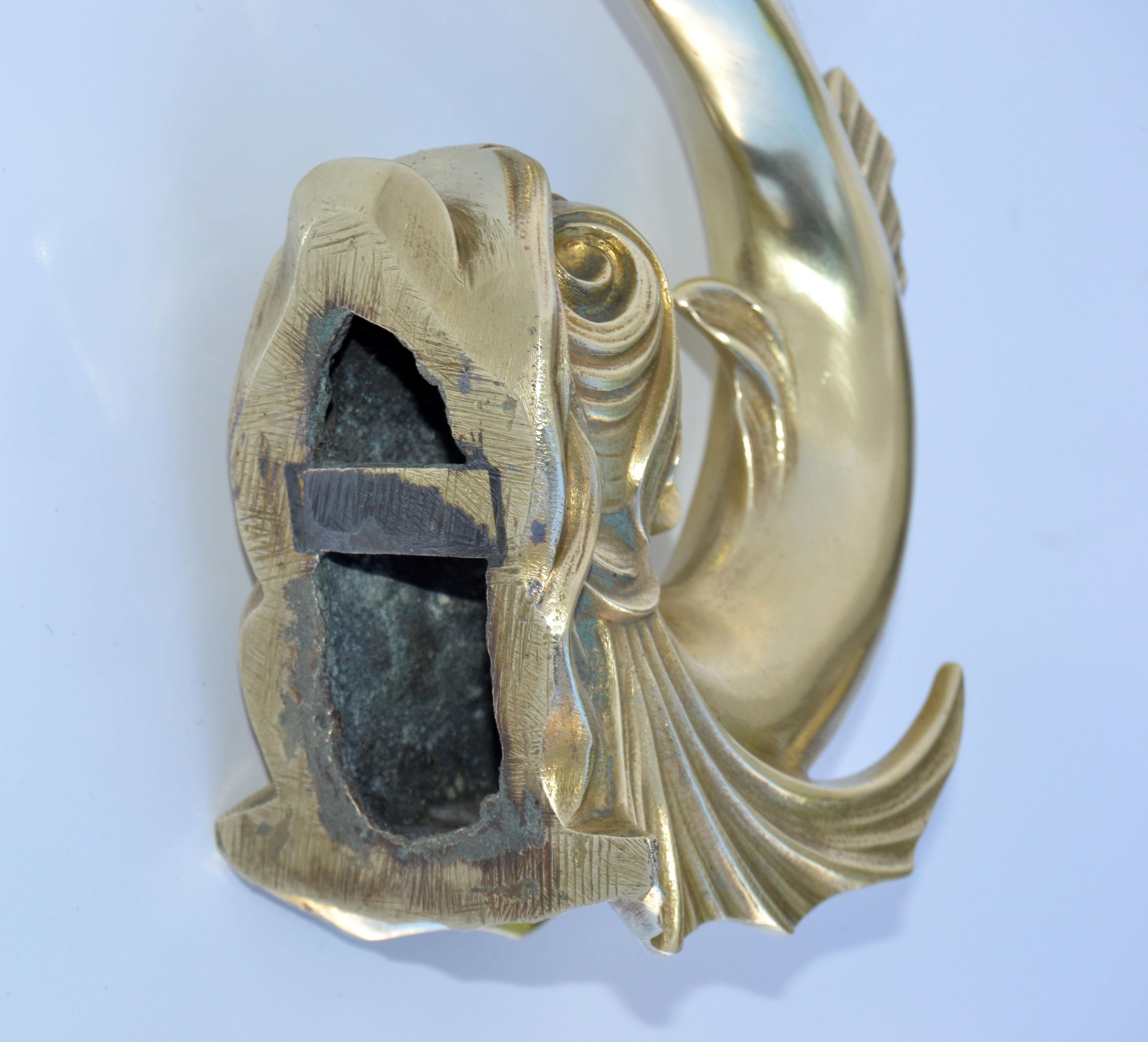 Maison Lancel, Koi-Fisch-Wandleuchter aus polierter Bronze, Cremefarbener Kegelschirm, Frankreich 1950-Paar im Angebot 3
