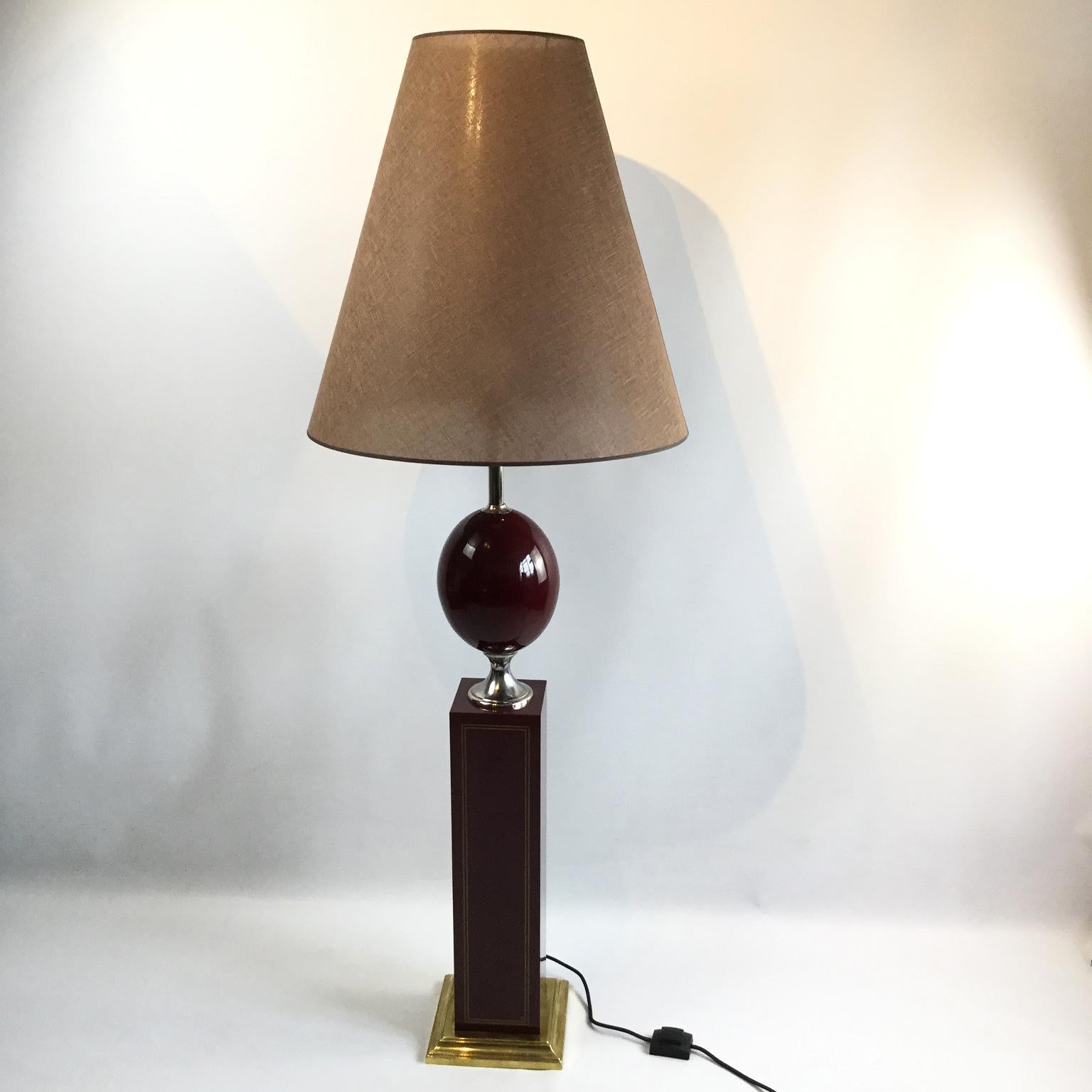 Standing floor lamp designed and manufactured by Maison Le Dauphin
Burgundy lacquered stand and brass finish base
Rewired with black cotton-insulated cable and footswitch
Including a large new shade (58 cm H/60 cm W)
Dimension without shade 116