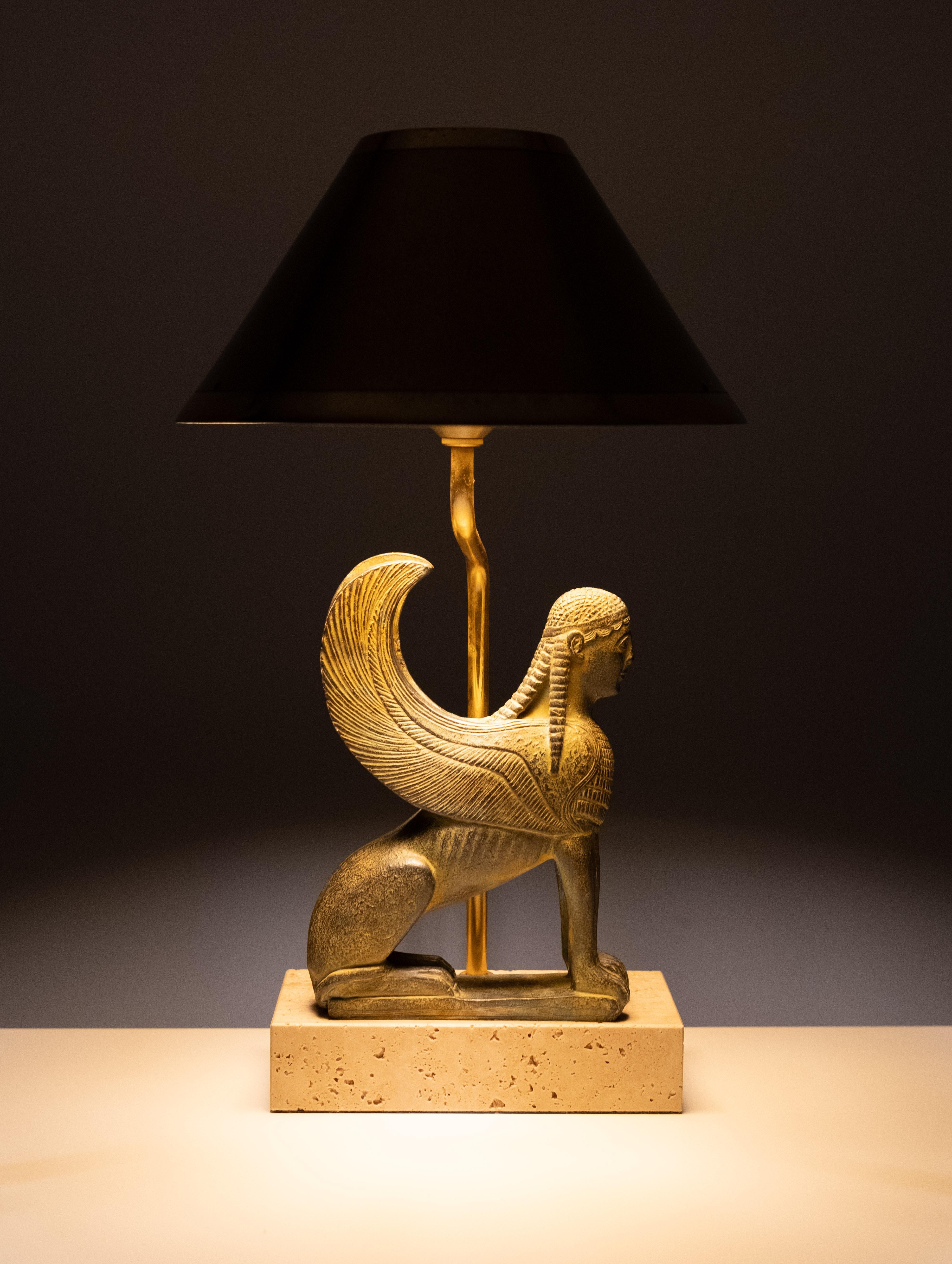 Maison Le Dauphin Frankreich,  Außergewöhnliche Sphinx Tischlampe 1970er im Angebot 3