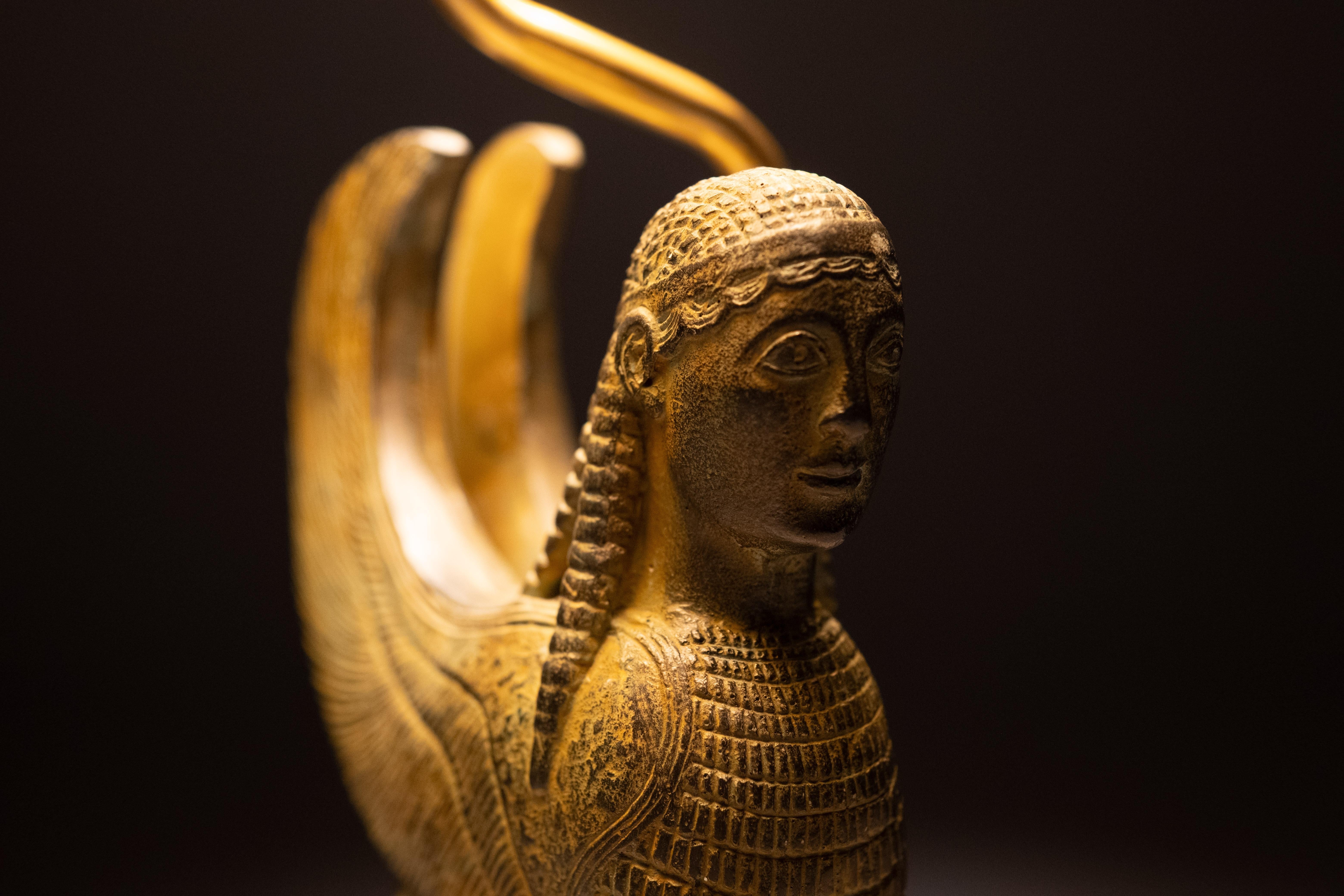 Maison Le Dauphin Frankreich,  Außergewöhnliche Sphinx Tischlampe 1970er im Angebot 6