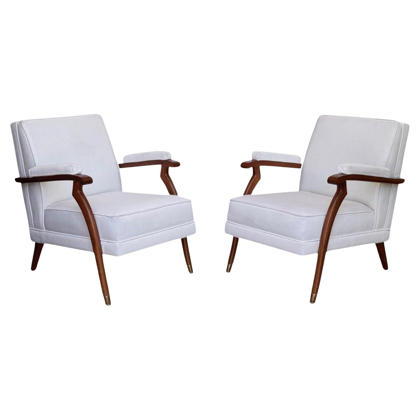 Estilo Maison Leleu, Moderno Francés, Mohair Blanco, Madera, Sillas de Salón, Años 70 en venta