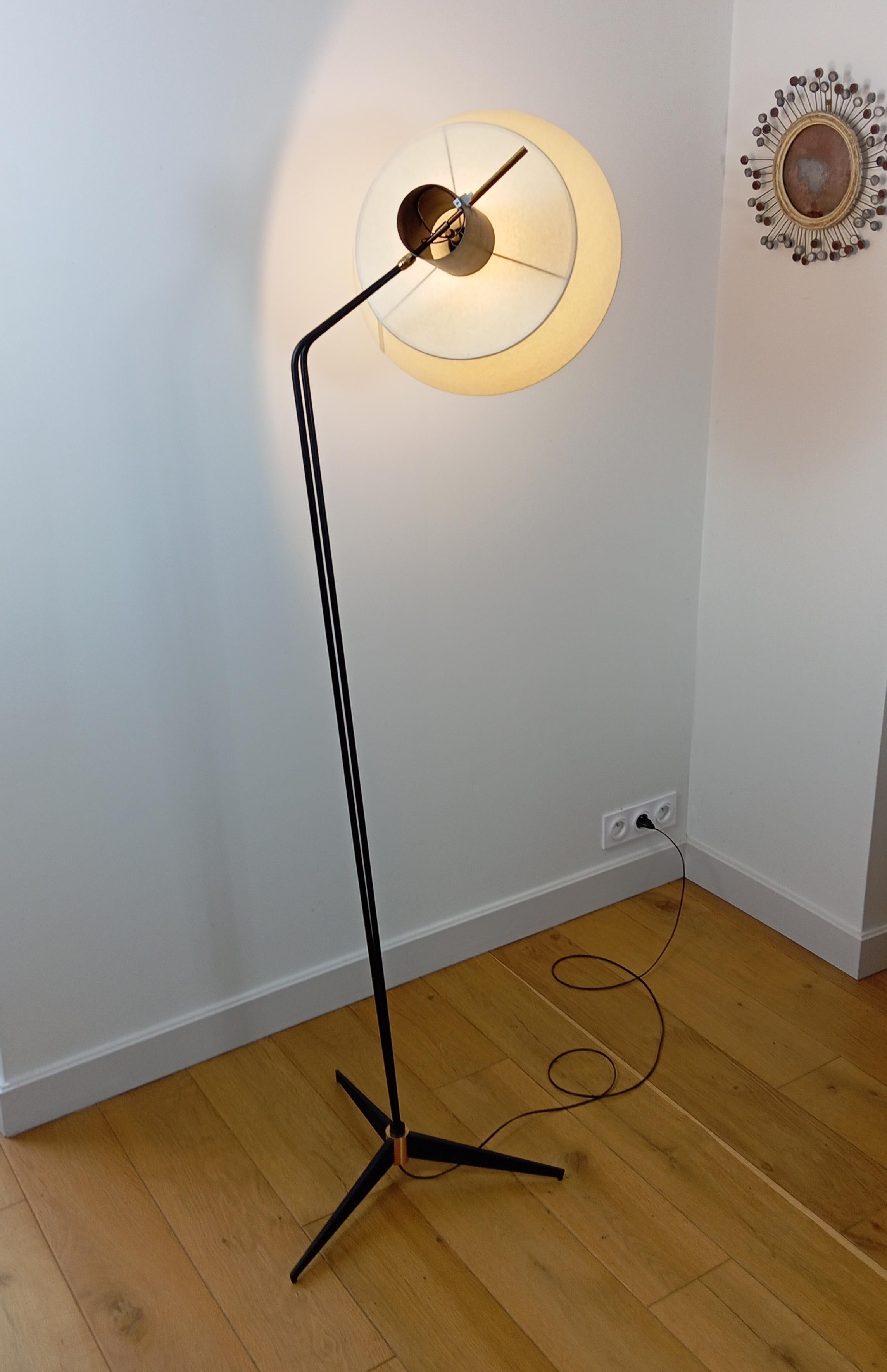 Lámpara de pie articulada Maison Lunel circa 1950 en venta 5